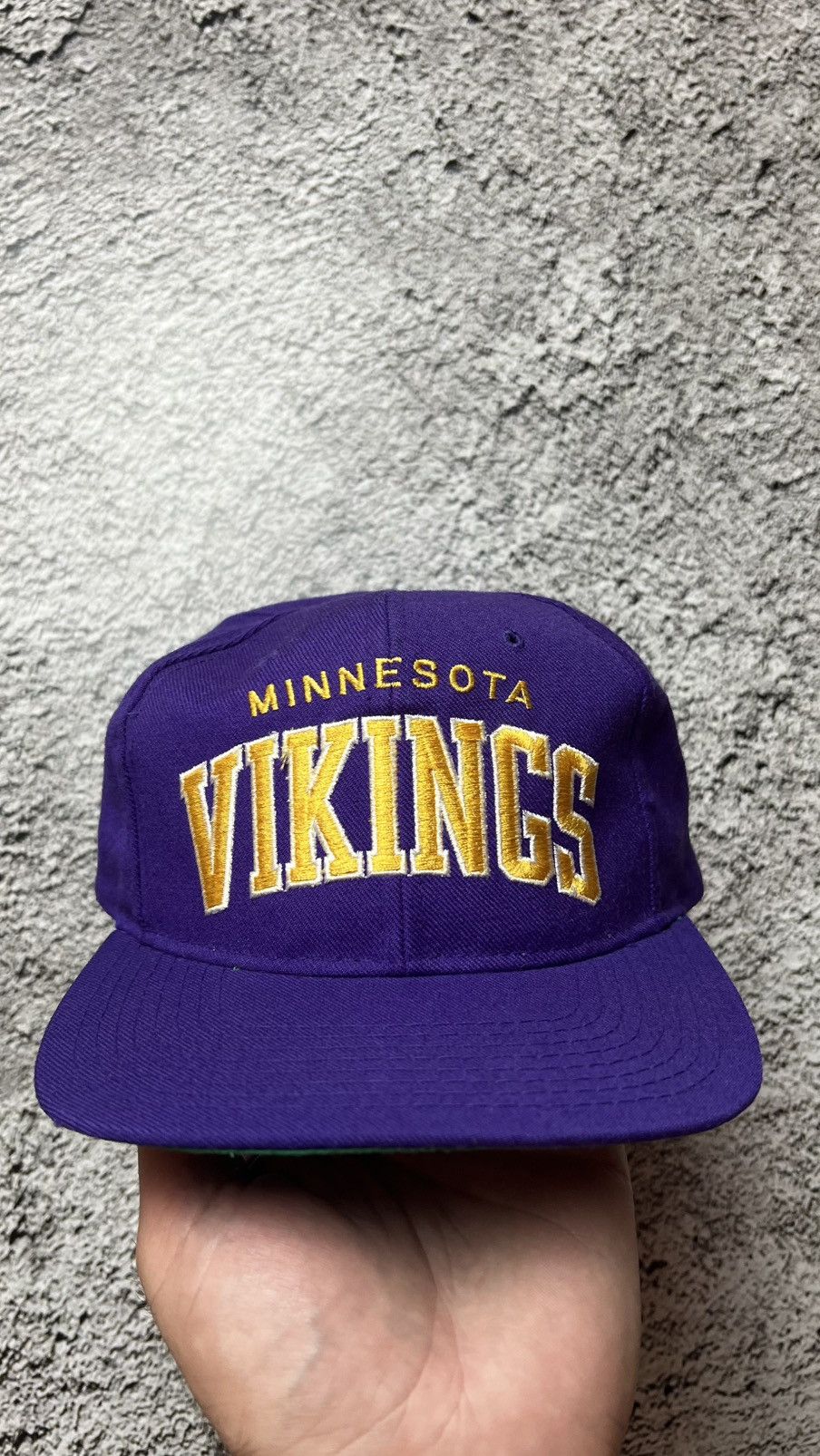 Starter VTG 90’s Minnesota Vikings NFL starter tri power hat Size ONE SIZE - 1 Thumbnail