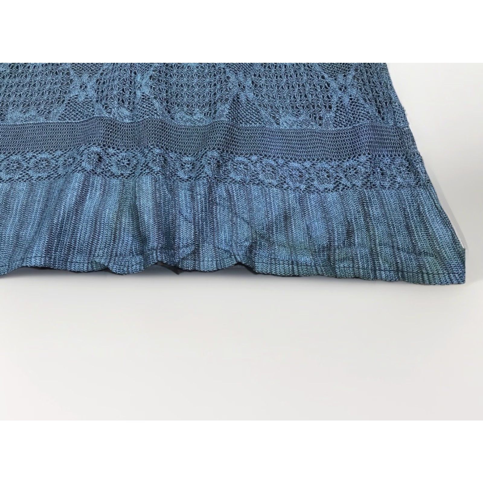 Vintage Vintage 90s Blue Lace Shift Dress by Ronni Nicole User: Vintage 90s Blue Lace Shift Dress by Ronni Nicole Size 28" / US 6 / IT 42 - 7 Thumbnail