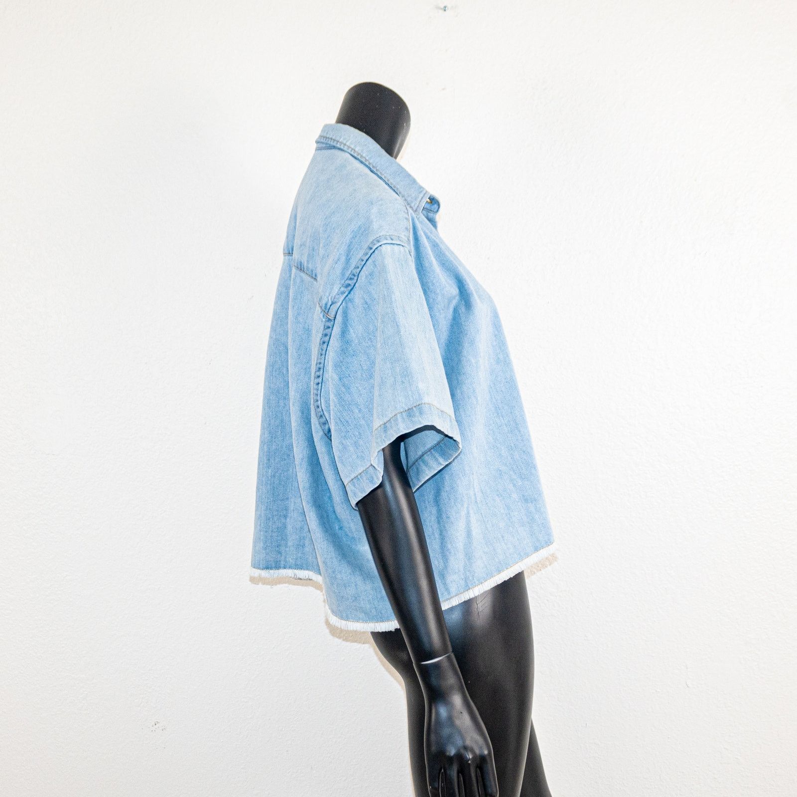 Rosetta Getty Rosetta Getty $730 Cropped Denim Shirt Mid Blue Wide Boxy Size ONE SIZE - 6 Thumbnail