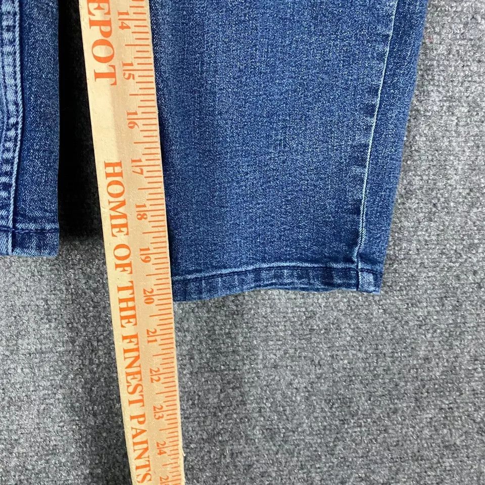 Other Venus Capri Jeans Women's Size 8 Denim Stretch Cotton Blend Size 30" / US 8 / IT 44 - 5 Thumbnail