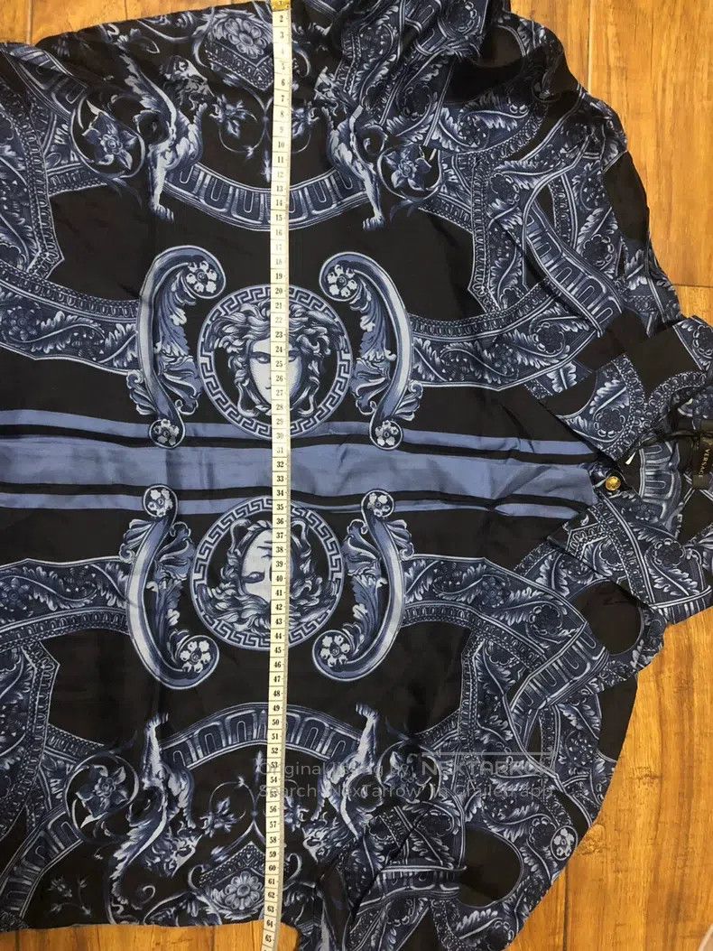 Versace Versace The shirt is full of logos Size US M / EU 48-50 / 2 - 2 Thumbnail
