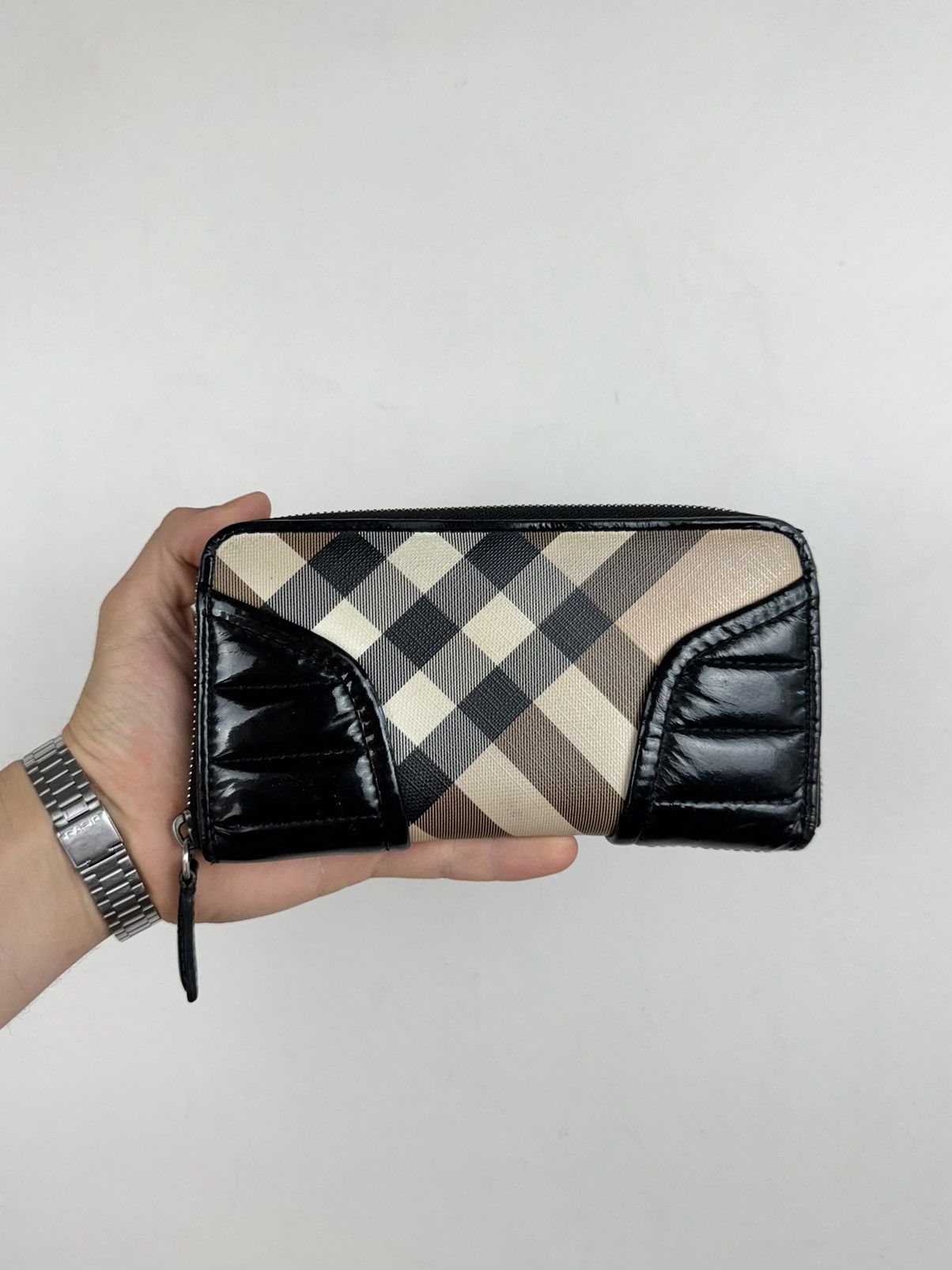 Leather wallet clutch Burberry original luxury casual item