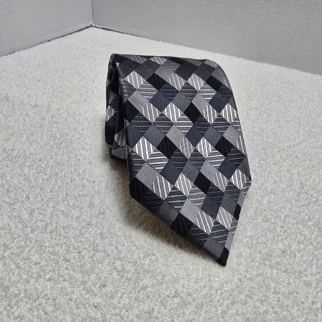 The Unbranded Brand Men's Geoffrey Beene Gray Black Geometric Silk Tie One Size Size ONE SIZE - 2 Thumbnail