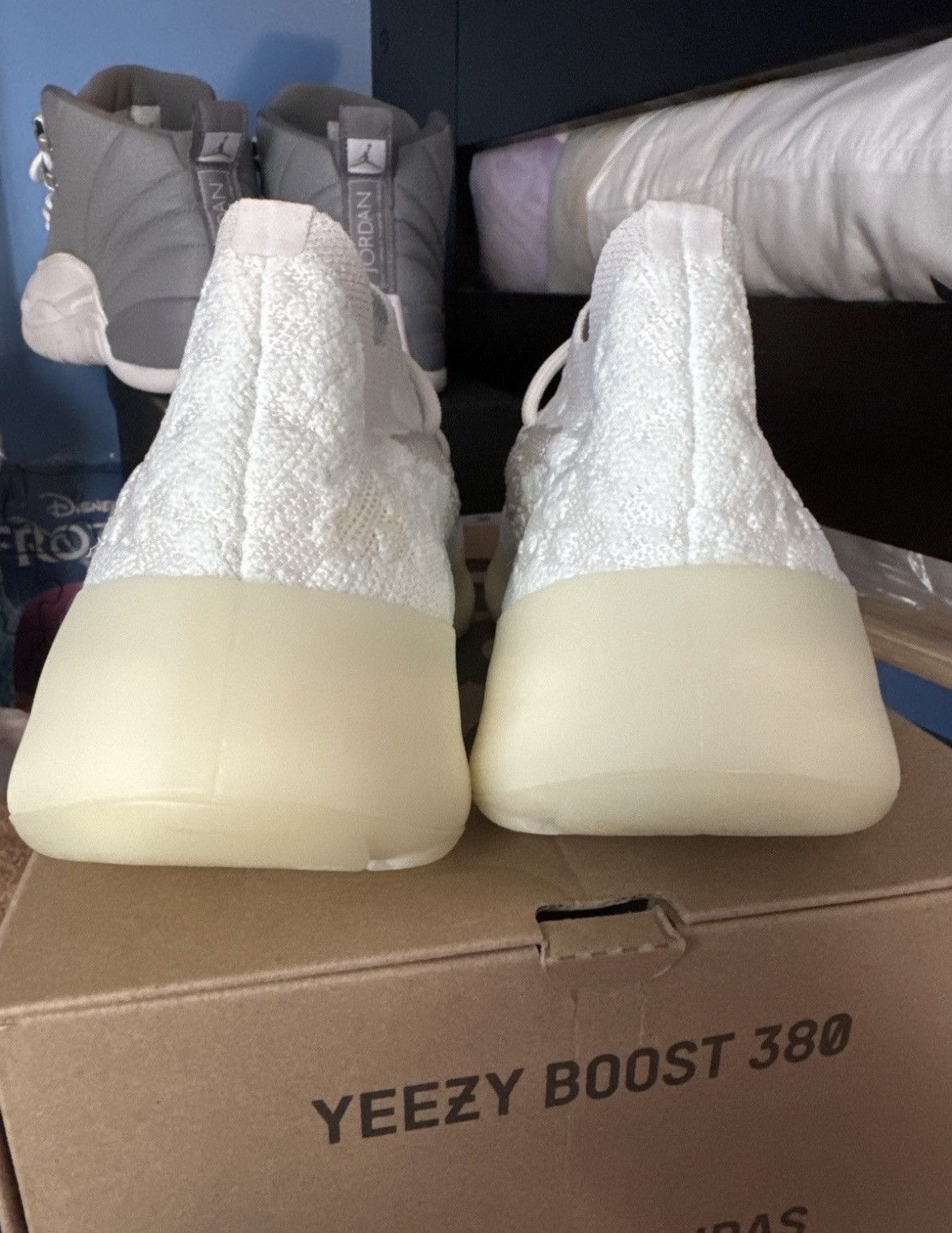 Adidas Yeezy Calcite Glow Size US 9 / EU 42 - 7 Thumbnail