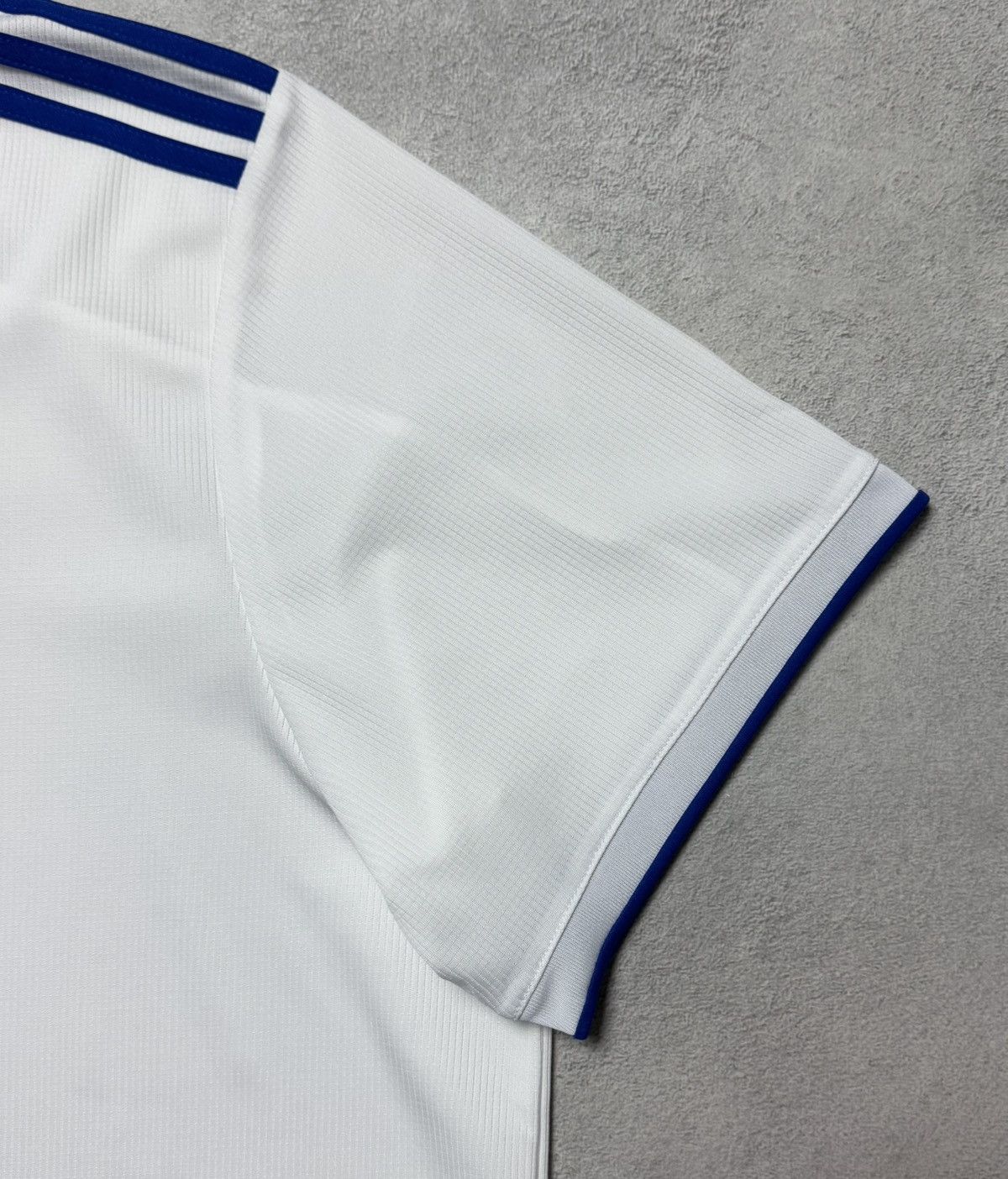 Adidas Leeds United 2020 2021 Home Shirt Soccer Jersey Adidas Size US XXL / EU 58 / 5 - 6 Thumbnail
