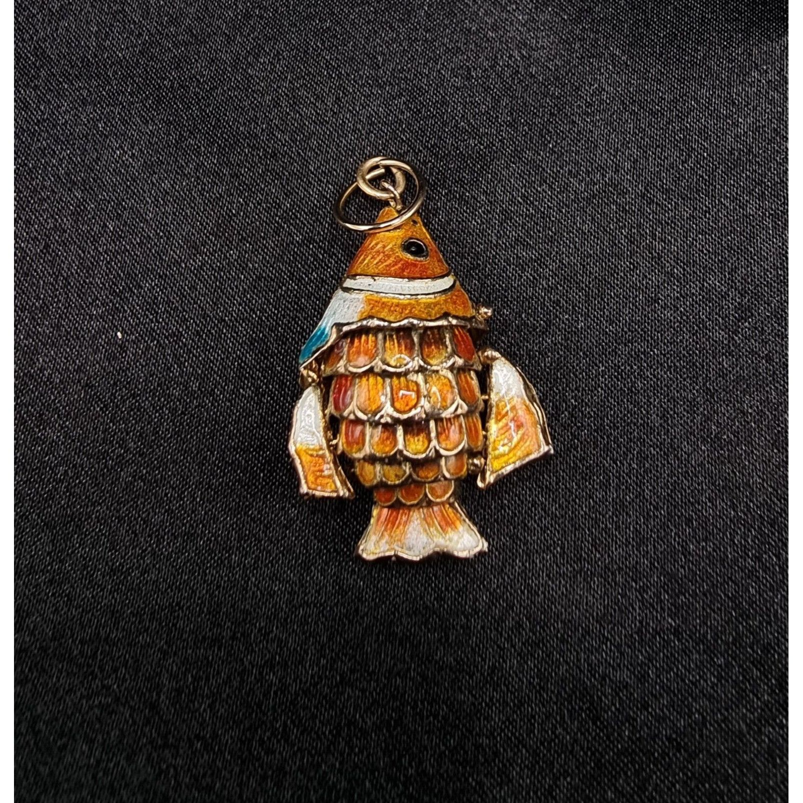 Vintage Chinese Movable Enamel Fish Pendant Articulated Gol