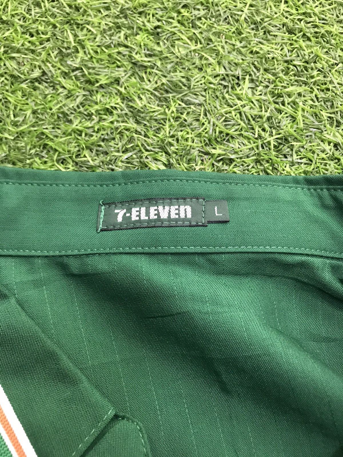 Japanese Brand × Uniform Wares × Vintage 🔥RARE🔥7ELEVEN SHIRT UNIFORM Size US L / EU 52-54 / 3 - 4 Thumbnail