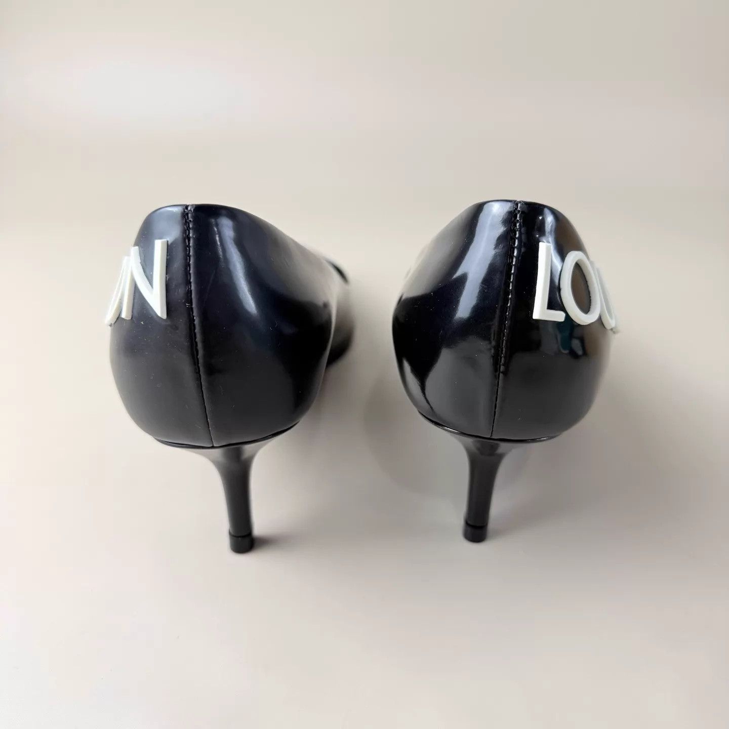 Louis Vuitton LV Black White Logo Heels Size 36.5 Size US 6 / IT 36 - 3 Thumbnail