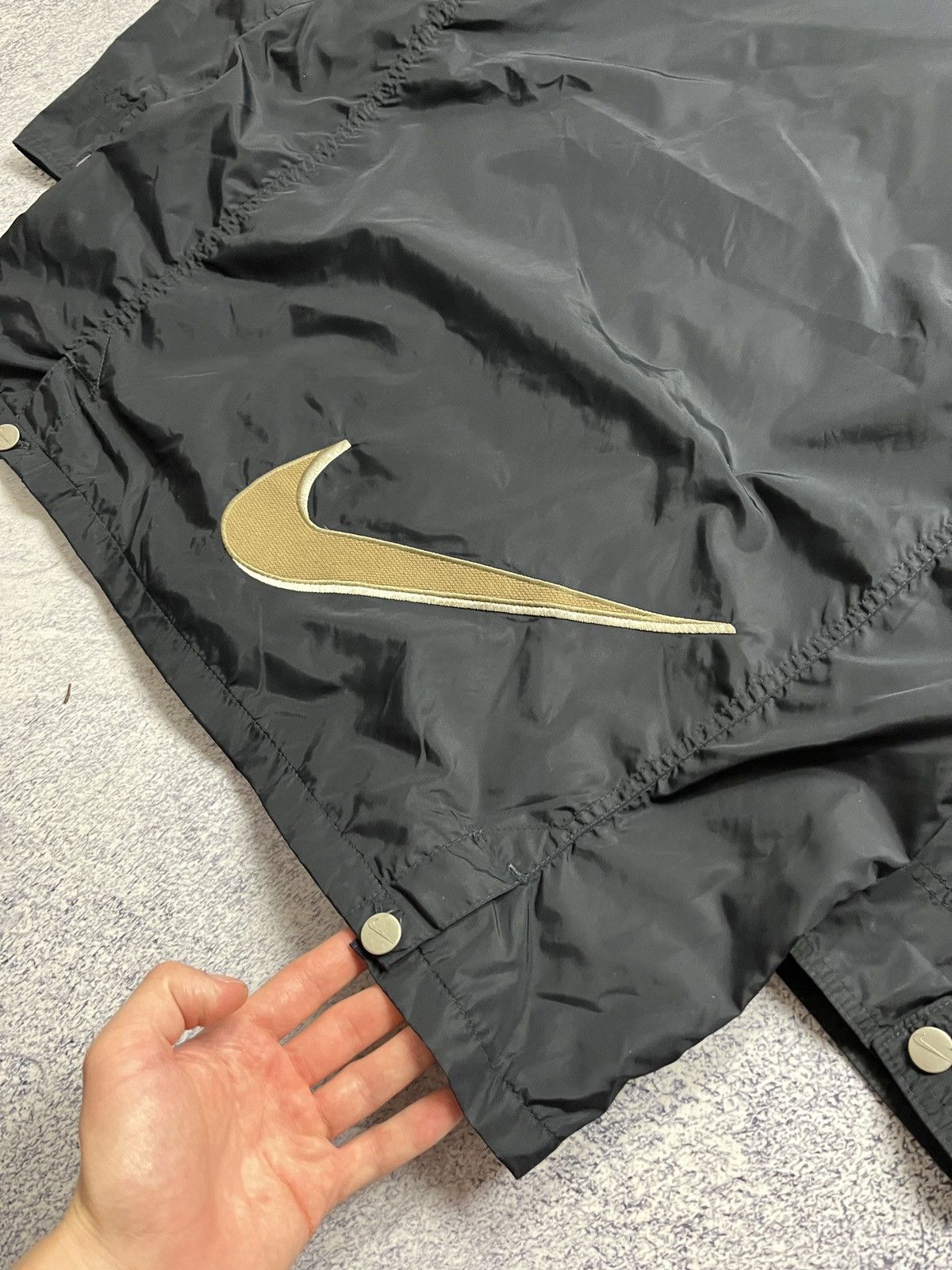 Nike × Vintage Nike Vintage Big Logo Swoosh Nylon Bomber Jacket 90s Y2K Size US S / EU 44-46 / 1 - 18 Thumbnail