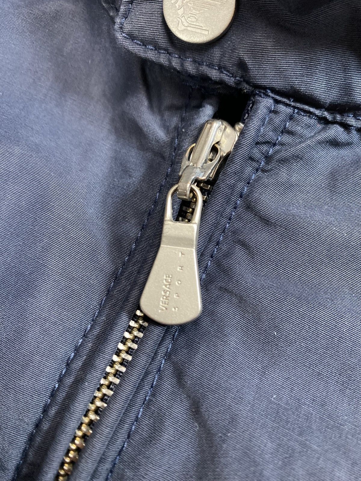 Versace Vintage versace sport windbreaker bomber jacket navy Size US L / EU 52-54 / 3 - 4 Thumbnail
