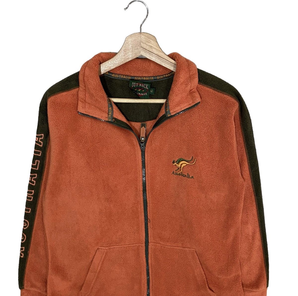 The Australian Outback Collection VINTAGES OUTBACK AUSTRALIA POLAR FLEECY KANGAROO JACKET Size US XS / EU 42 / 0 - 4 Thumbnail