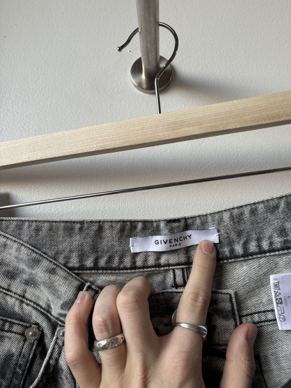 Givenchy Givenchy light grey biker denim Size US 29 - 9 Thumbnail