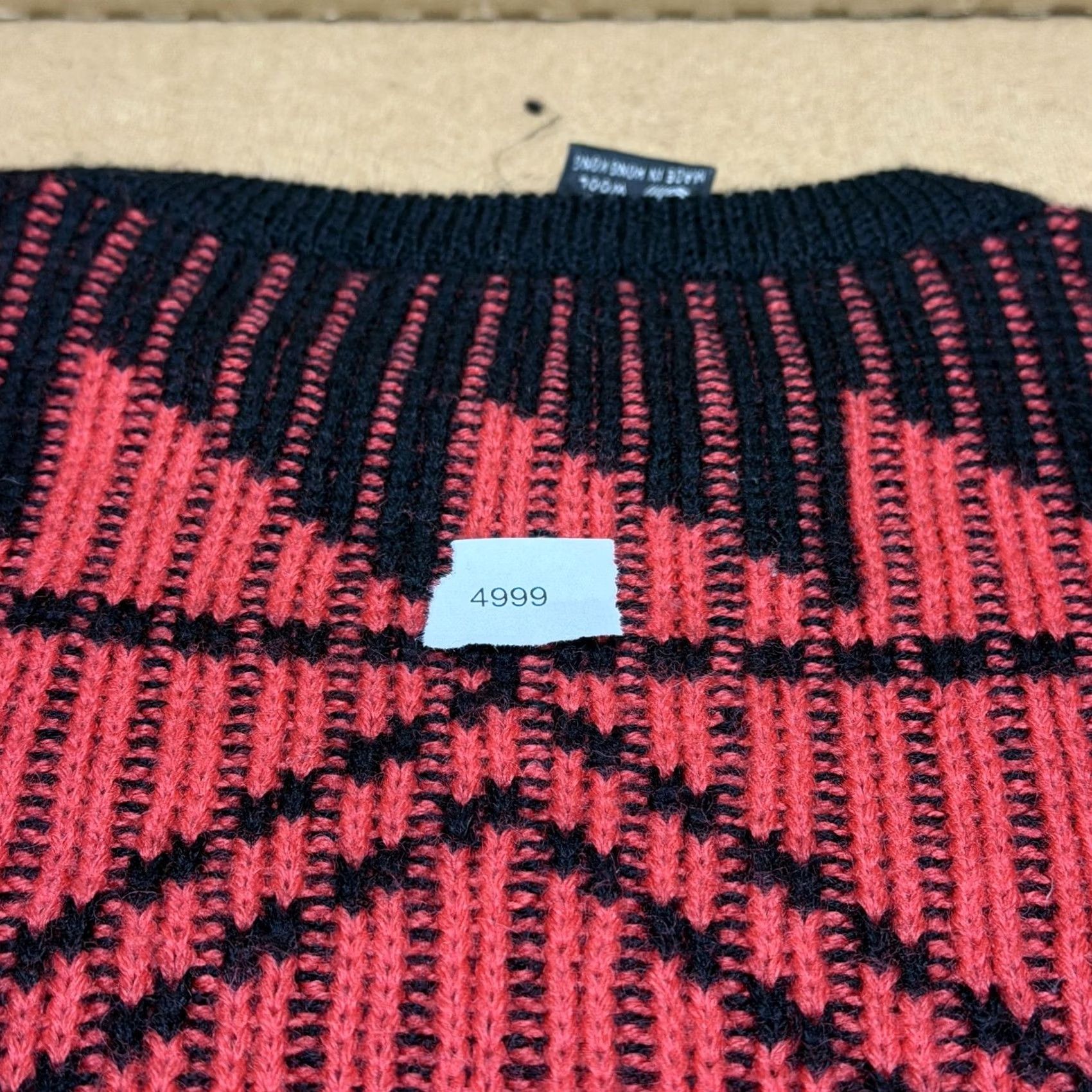 Vintage VINTAGE Profile Sweater Mens L Red Wool Geometric Crewneck Pullover 90s Size US L / EU 52-54 / 3 - 6 Thumbnail