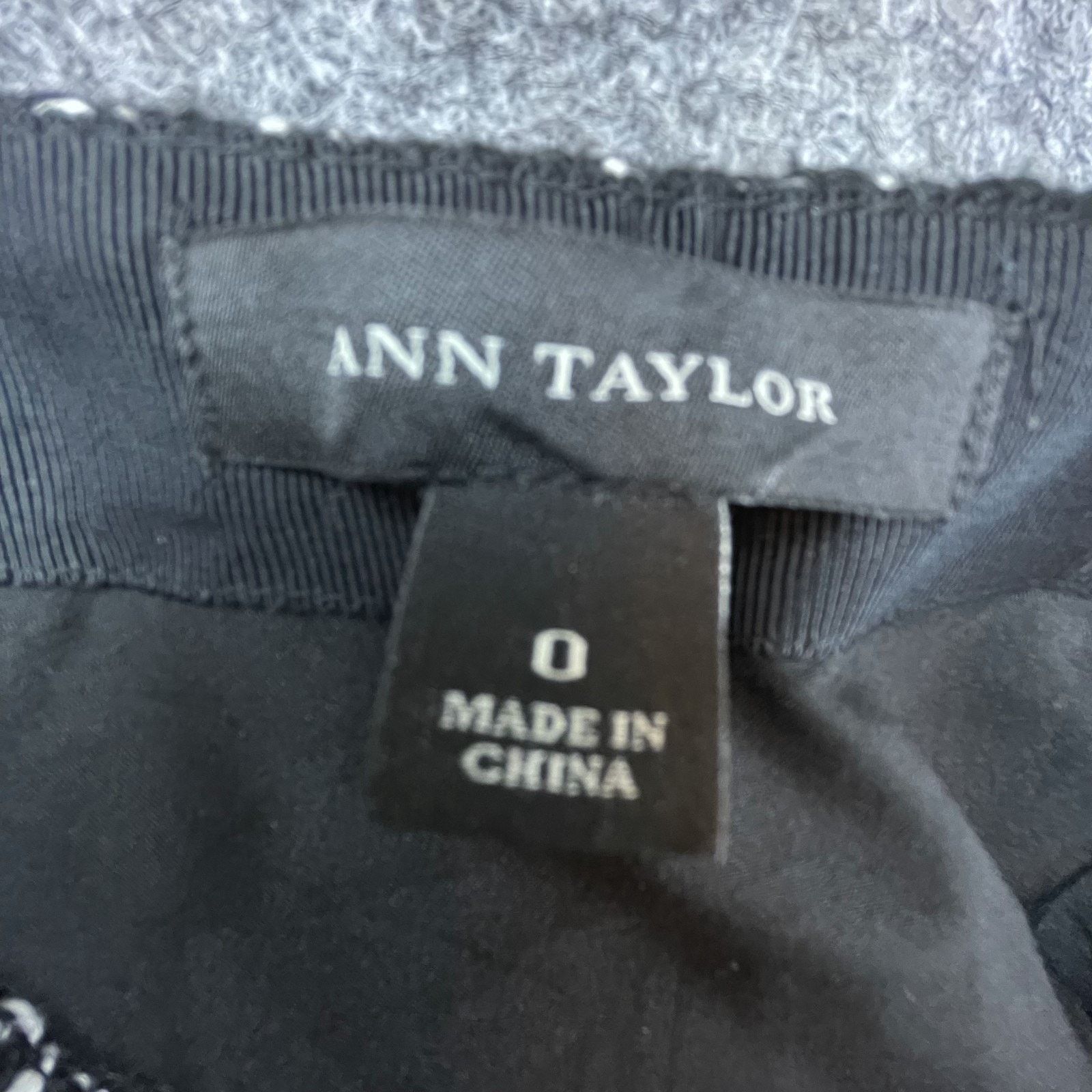 Ann Taylor Ann Taylor Skirt Womens 0 Black Plaid Boucle Tweed Old Money Size 25" / US 0 / IT 36 - 5 Thumbnail