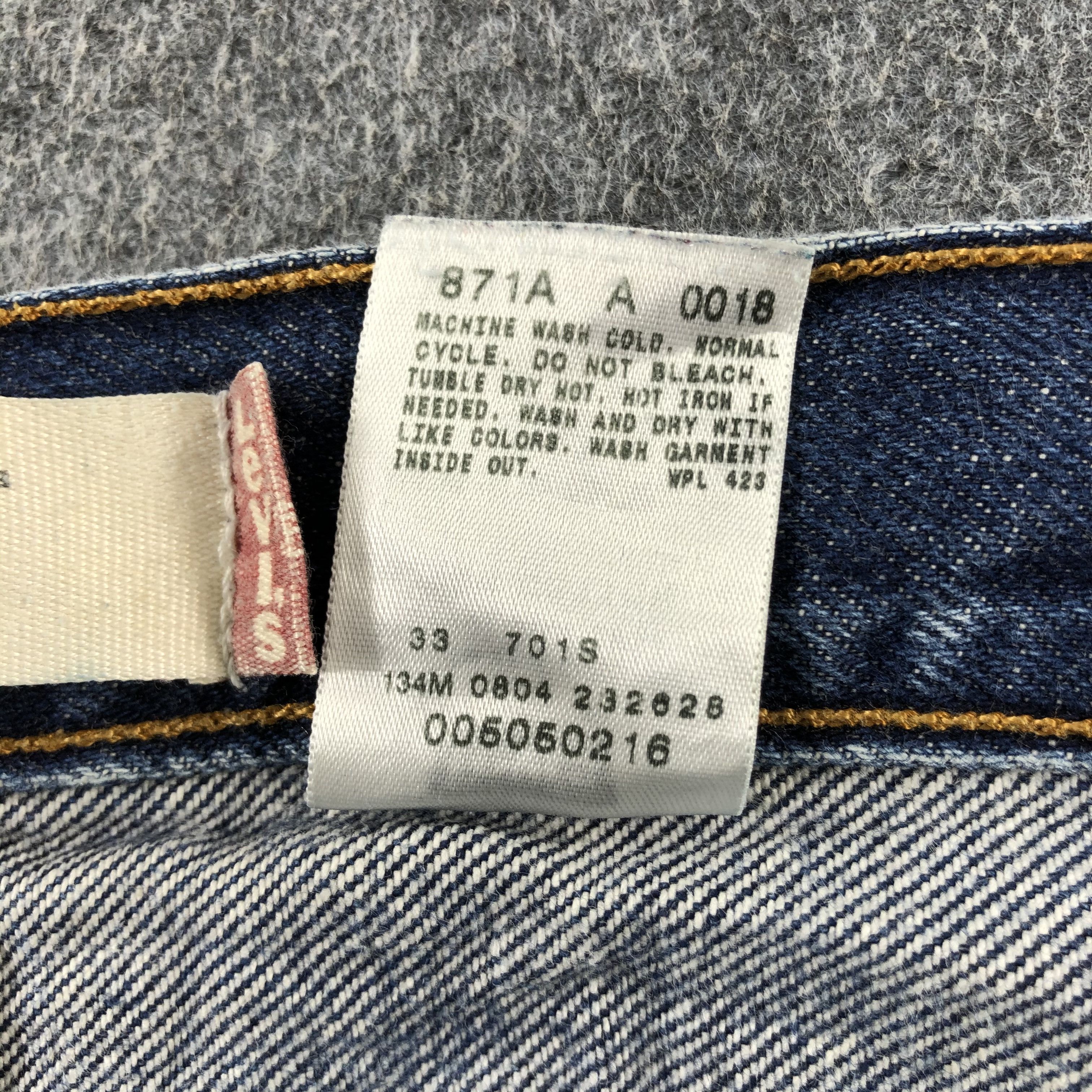 Levi's Vintage Blue Wash Levis 505 Jeans-J2356 Size US 35 - 15 Thumbnail