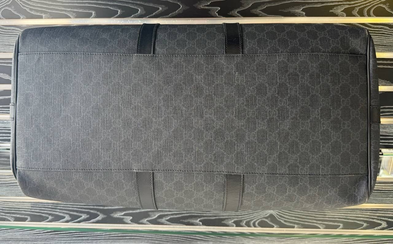 Gucci Gucci GG Large Supreme Duffle Bag Gray Black Keys Strap Lock Size ONE SIZE - 4 Thumbnail