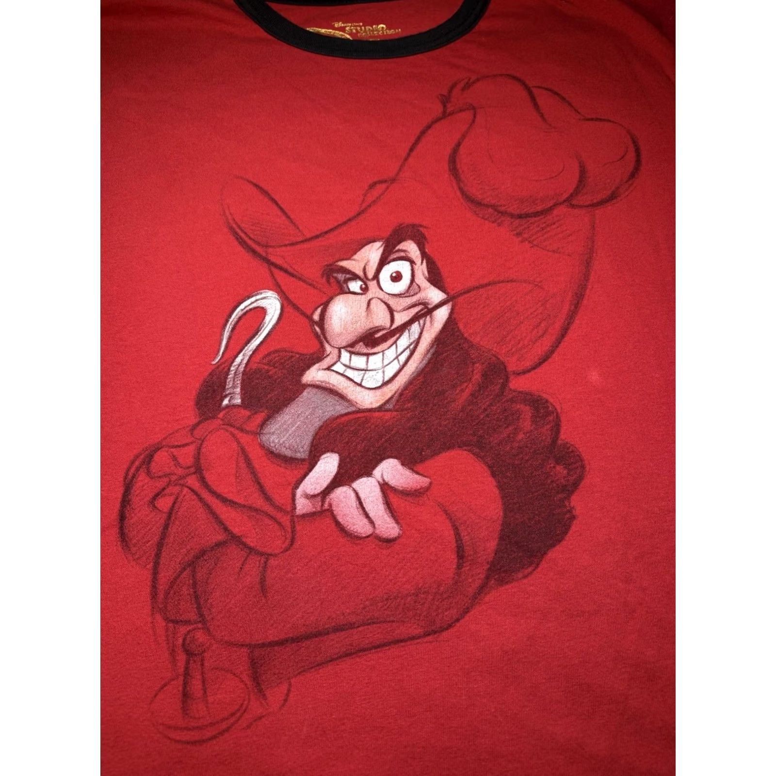 Disney VINTAGE Disney Store Studio Collection Captain Hook Tee Shirt XL All Over Print AOP Red Size US XL / EU 56 / 4 - 2 Thumbnail