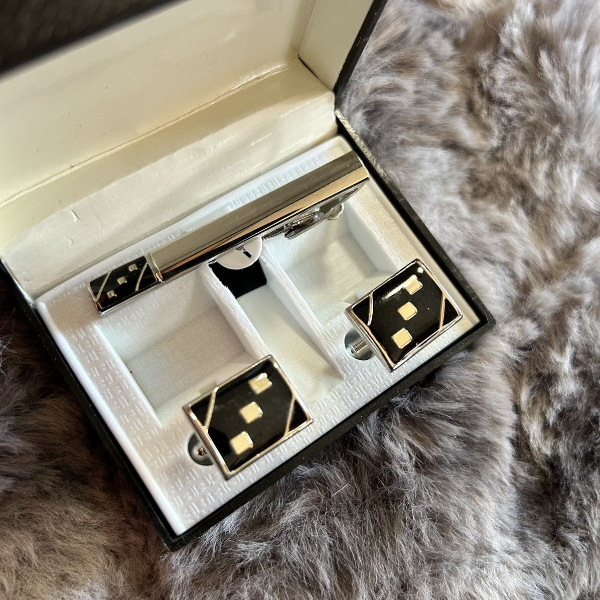 Vintage Gentleman black enamel silver cuff links tie bar boxed set Size ONE SIZE - 2 Thumbnail