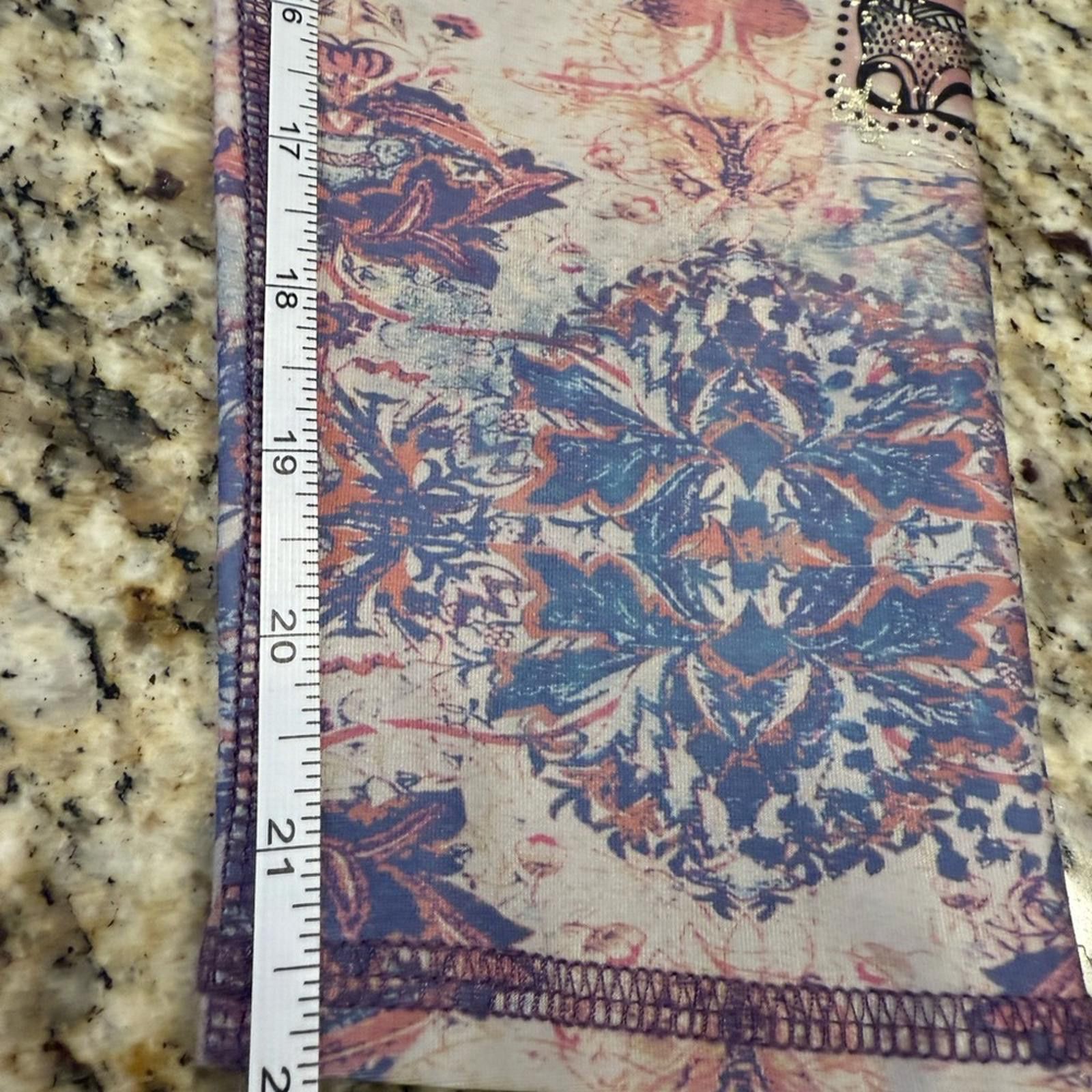 Other Evolution and Creation pastel paisley floral crop legging SM Size 28" / US 6 / IT 42 - 8 Thumbnail