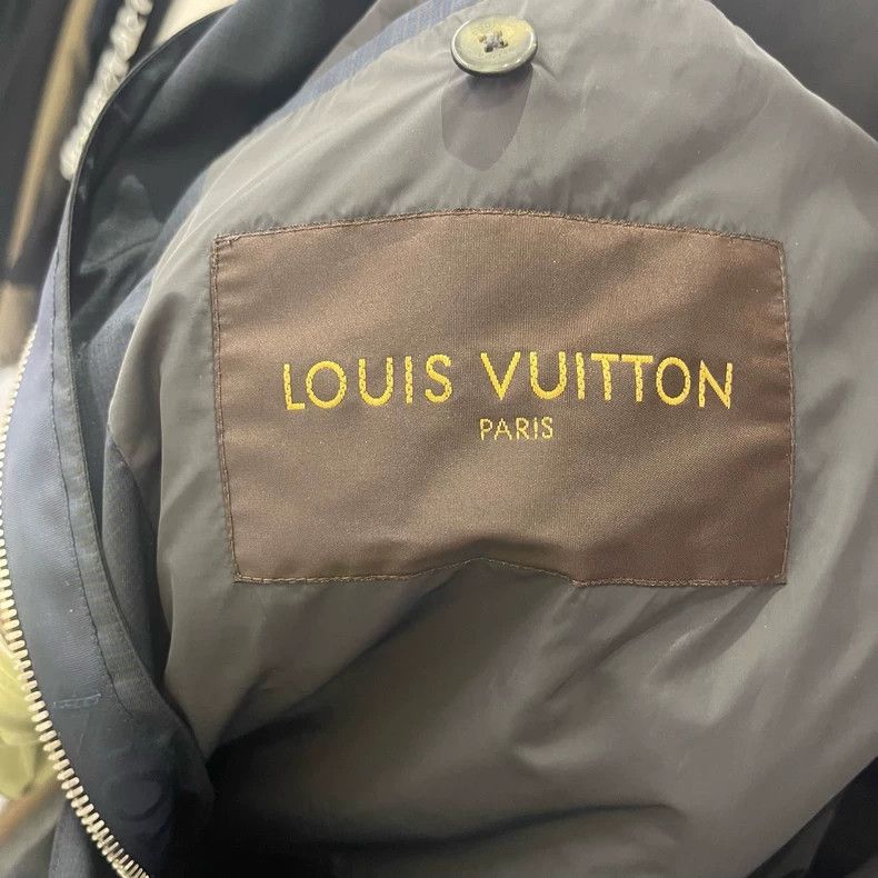 Louis Vuitton Louis Vuitton Solid Hooded Jacket Size US S / EU 44-46 / 1 - 4 Thumbnail