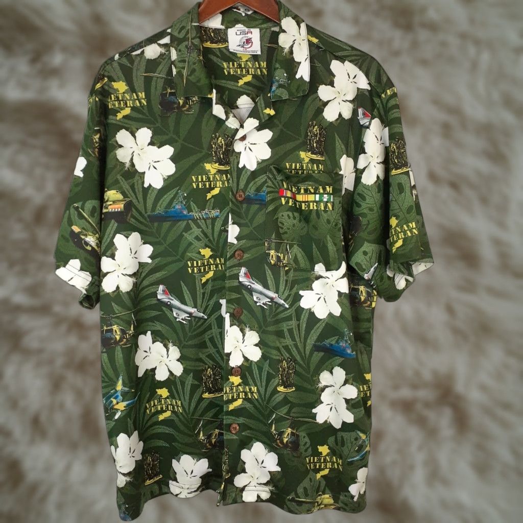 Vintage VINTAGE Vietnam Veteran Short Sleeve Hawaiian Shirt Button Up Mens Large Made In USA Size US L / EU 52-54 / 3 - 1 Thumbnail