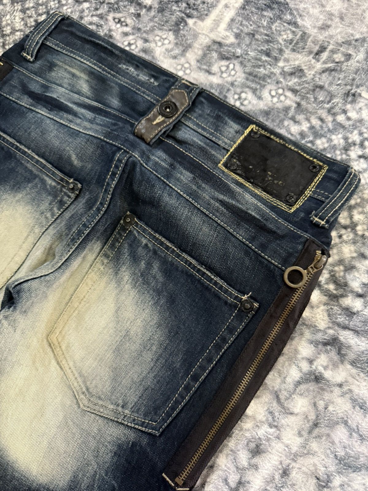If Six Was Nine Trim Co Japan Wolf Cut Shadow Wash Studded Flared Jeans Size US 30 / EU 46 - 13 Thumbnail