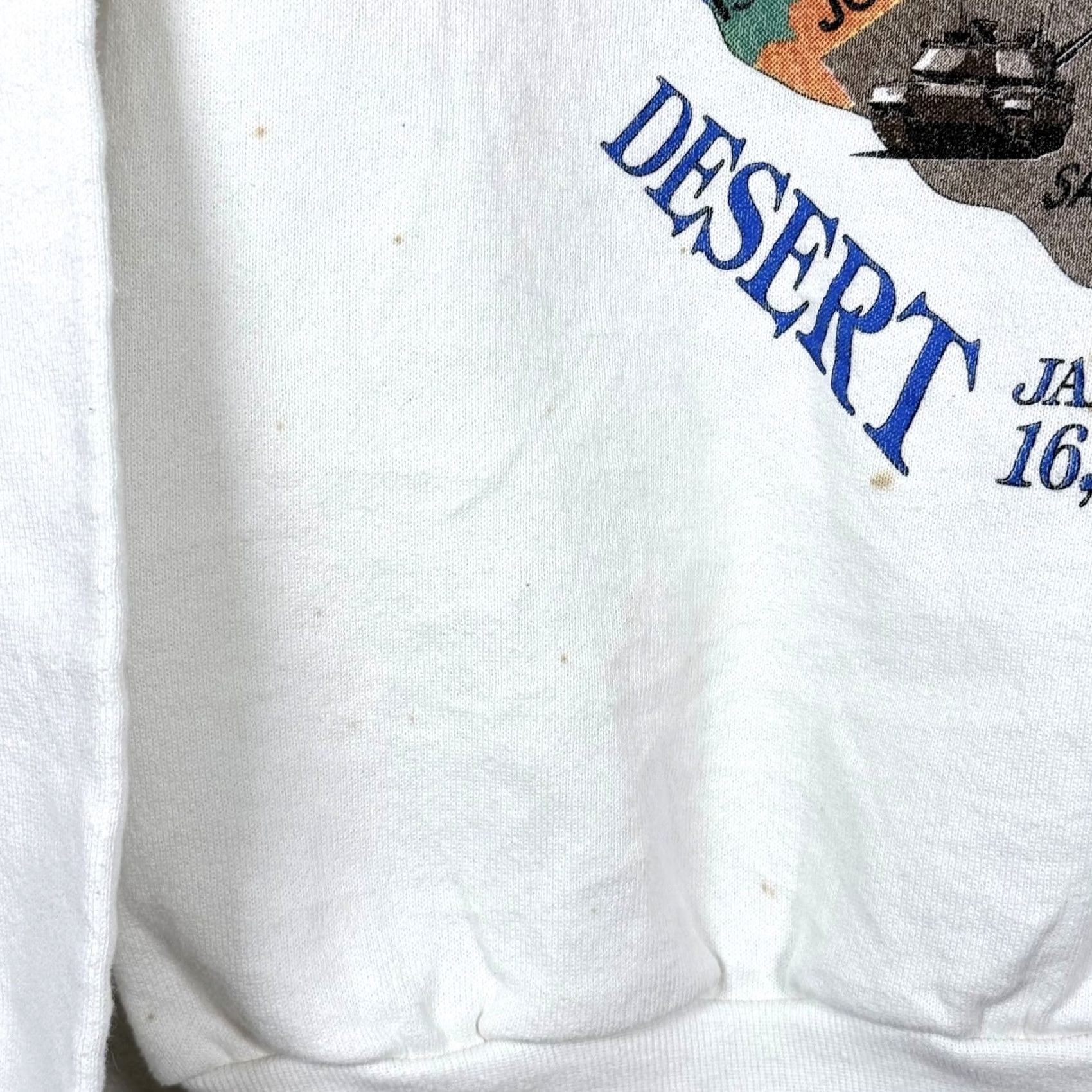 Fruit Of The Loom VINTAGE Fruit of the Loom Sweartshirt Mens M White Desert Storm 1991 Storm Graphic Print Crew Neck Pullover Knit Sweatshirt Regular Fit Shirt Size US M / EU 48-50 / 2 - 4 Thumbnail