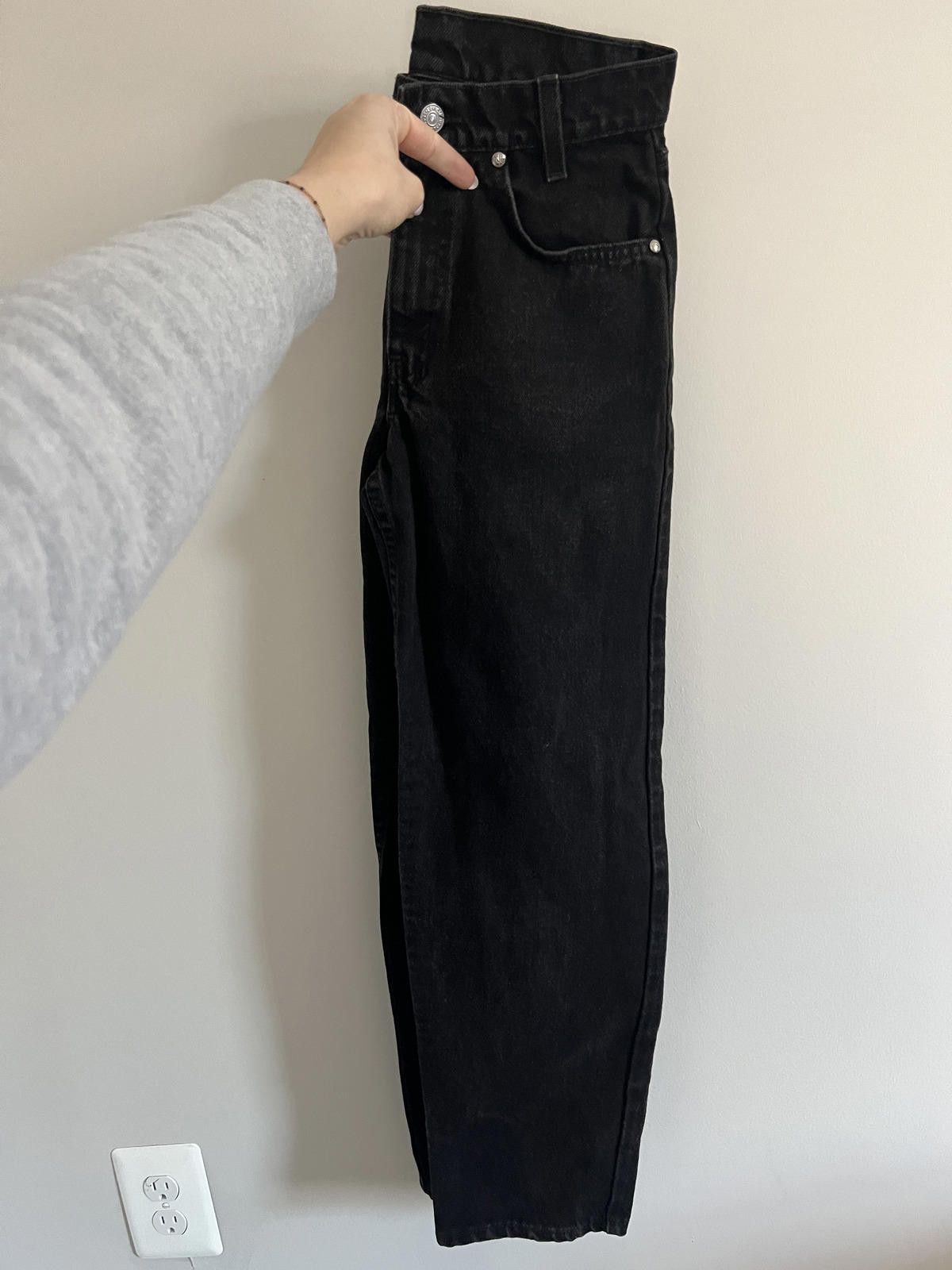 Levi's Vintage 1992 Levi’s Black Women's Straight Leg Jeans Size 25" / US 0 / IT 36 - 1 Thumbnail
