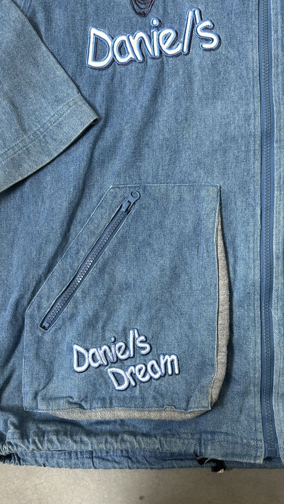 Cartoon Network VINTAGE NEW YORK CLUB DANIEL’S DREAM JACKET Size US L / EU 52-54 / 3 - 5 Thumbnail
