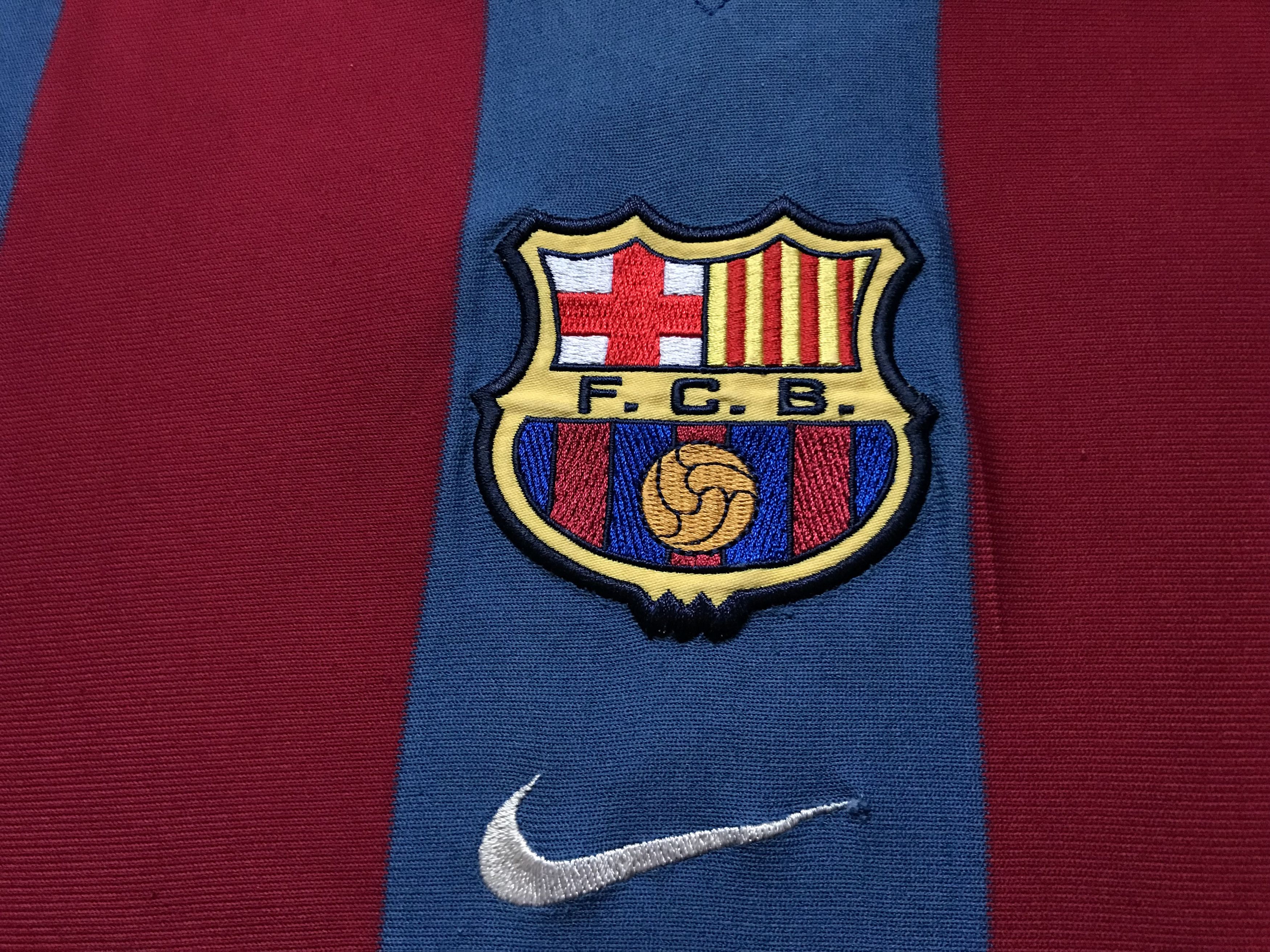 Nike Vintage Nike Barcelona Home Shirt 2001-2002 Size US XL / EU 56 / 4 - 5 Thumbnail