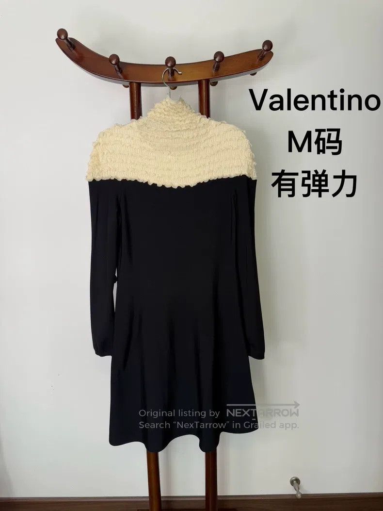 Other Valentino dress Size M / US 6-8 / IT 42-44 - 2 Thumbnail