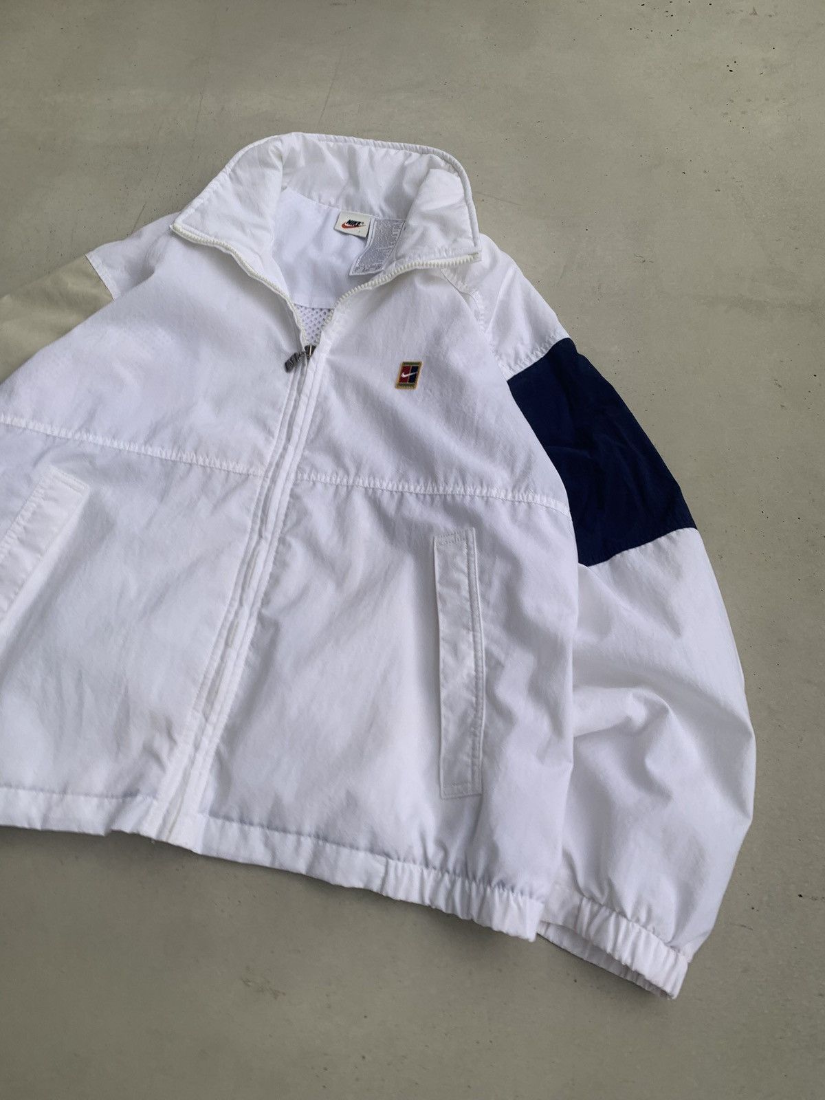 Nike Nike Court Jacket Vintage Olympic Zip Streetwear Style Size US L / EU 52-54 / 3 - 2 Thumbnail