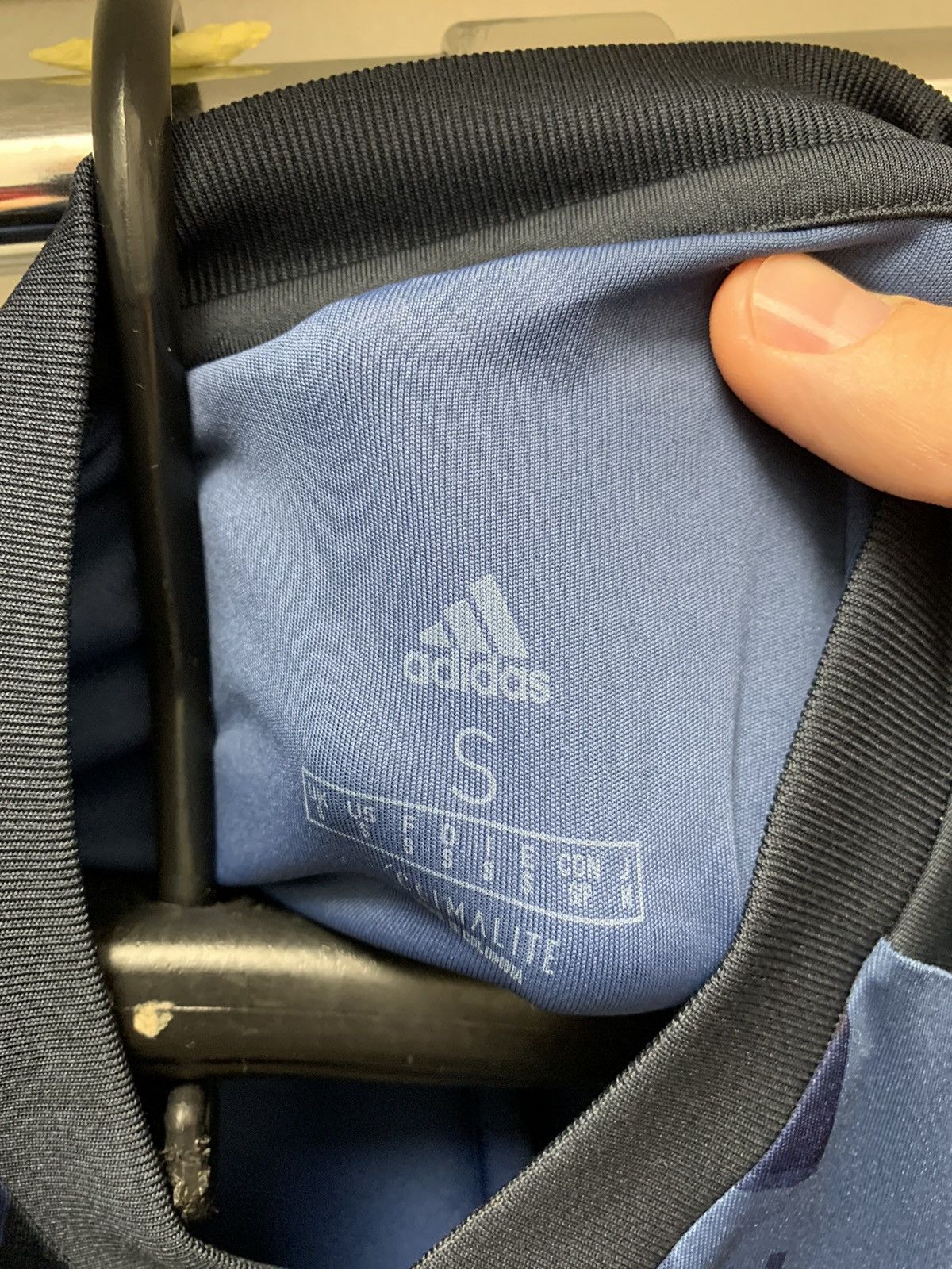 Adidas La Galaxy adidas MLS soccer jersey S sz Herbalife Size US S / EU 44-46 / 1 - 7 Thumbnail