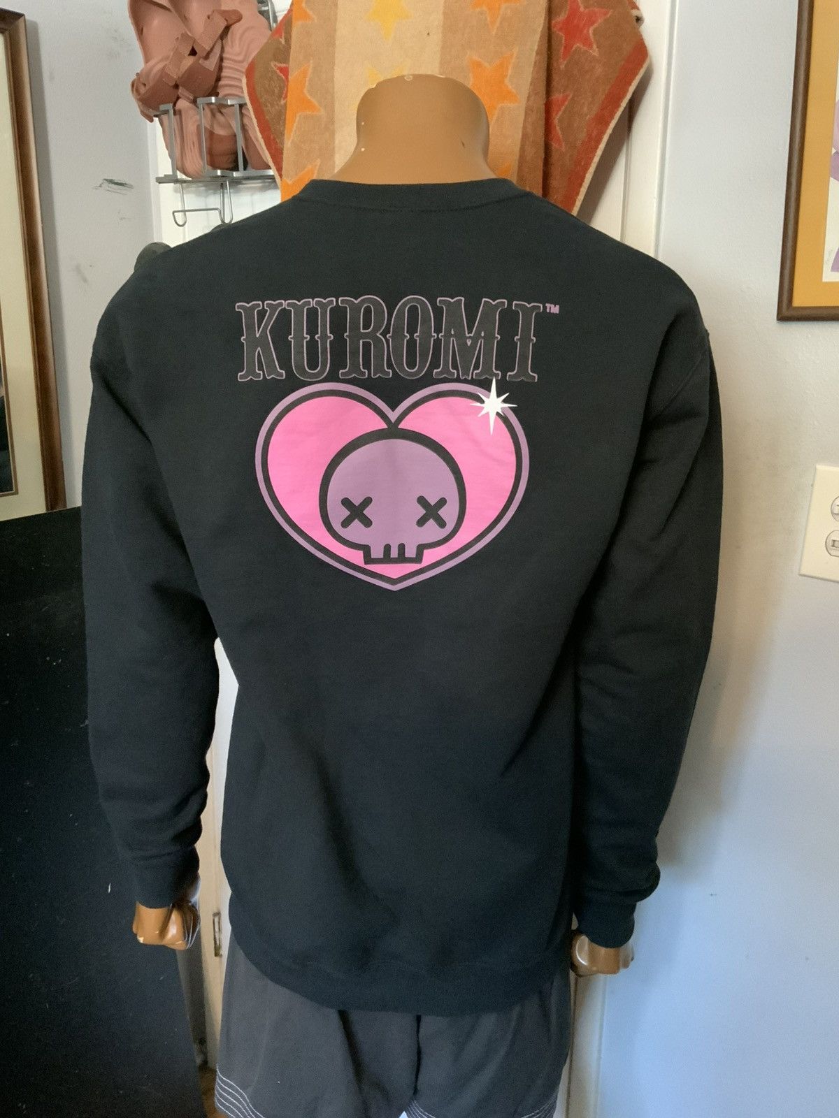 Other Kuromi By Sanrio BioWorld Anime Heart Skull Sweatshirt Size US L / EU 52-54 / 3 - 9 Thumbnail