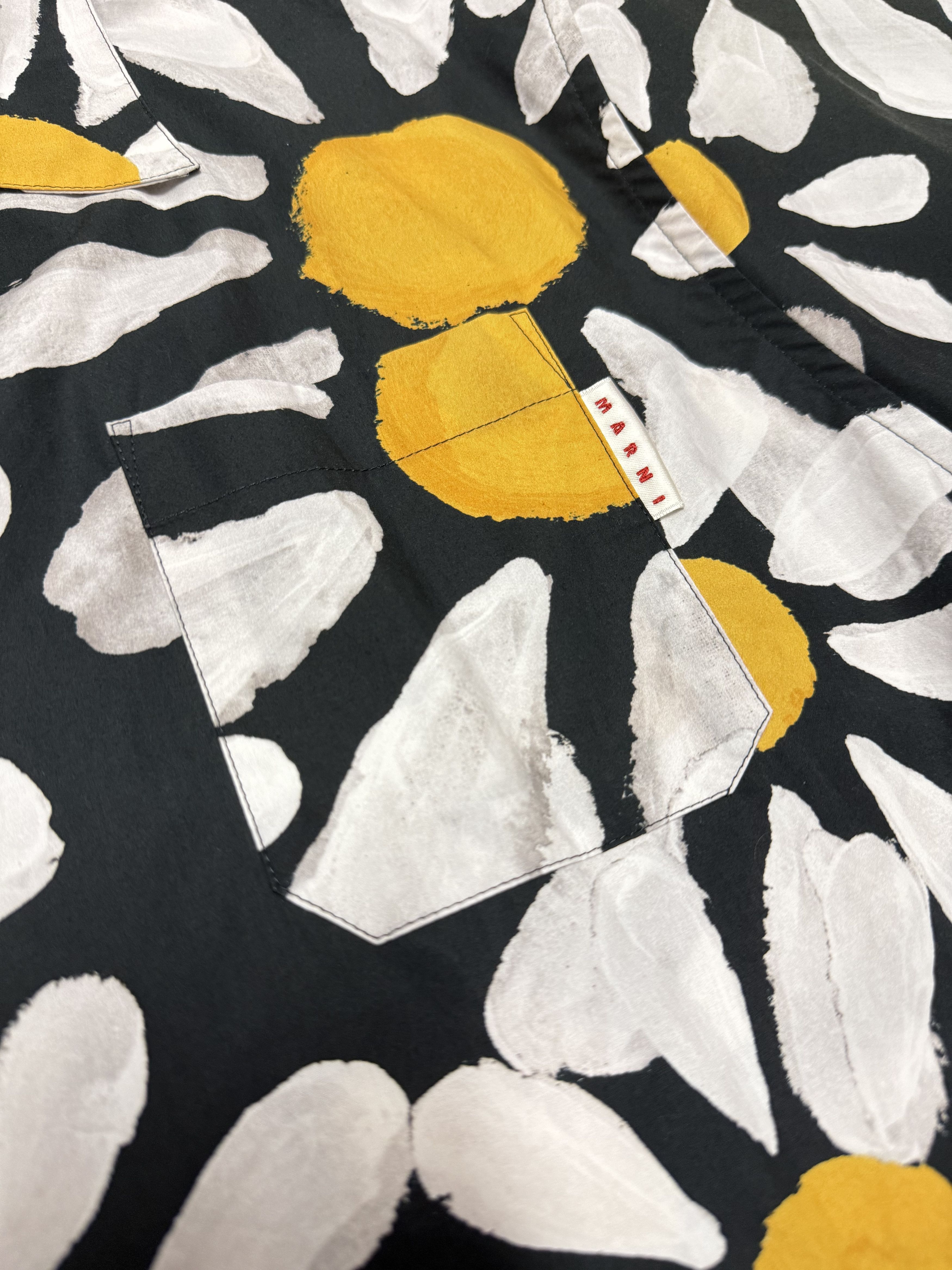 Marni Flower Button Up Size US M / EU 48-50 / 2 - 4 Thumbnail
