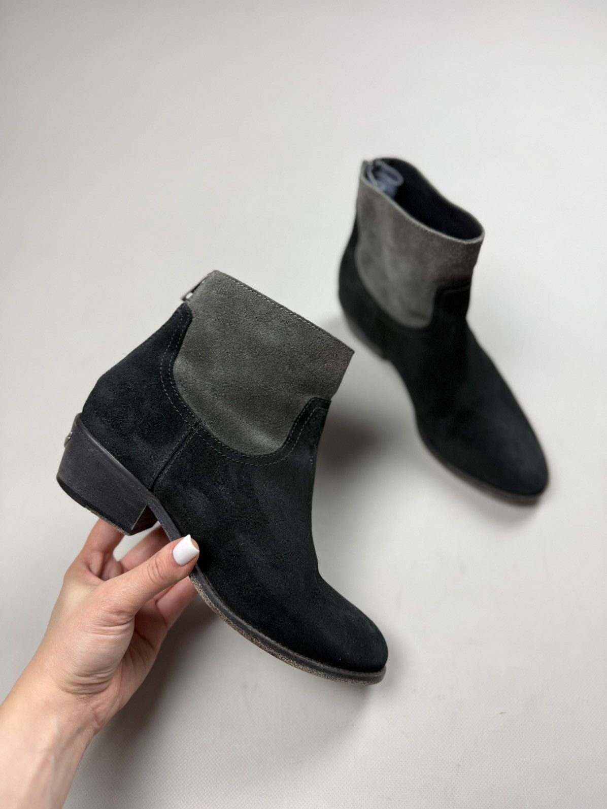 Zadig & Voltaire Zadig & Voltaire Ladies Suede Ankle Zip Biker Boots Shoes Size US 7 / IT 37 - 4 Thumbnail
