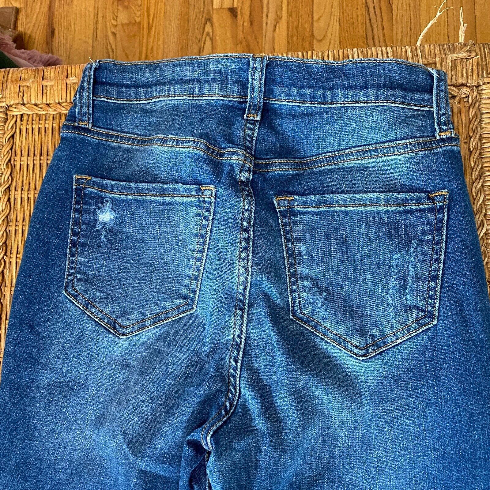 Other Fashion Nova Smiley Distressed Jean Medium Wash Raw Hem Size 27" / US 4 / IT 40 - 3 Thumbnail
