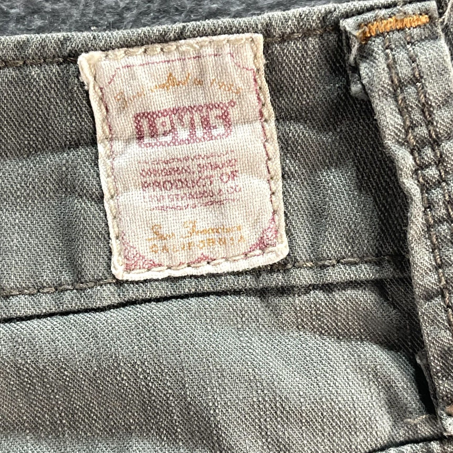 Levi's Levi's Chino Shorts Womens 14 Gray 100% Cotton Cuffed Pockets Flat Front Tab Twills Vintage 1955 LSC Womens Size 36" / US 14 / IT 50 - 4 Thumbnail