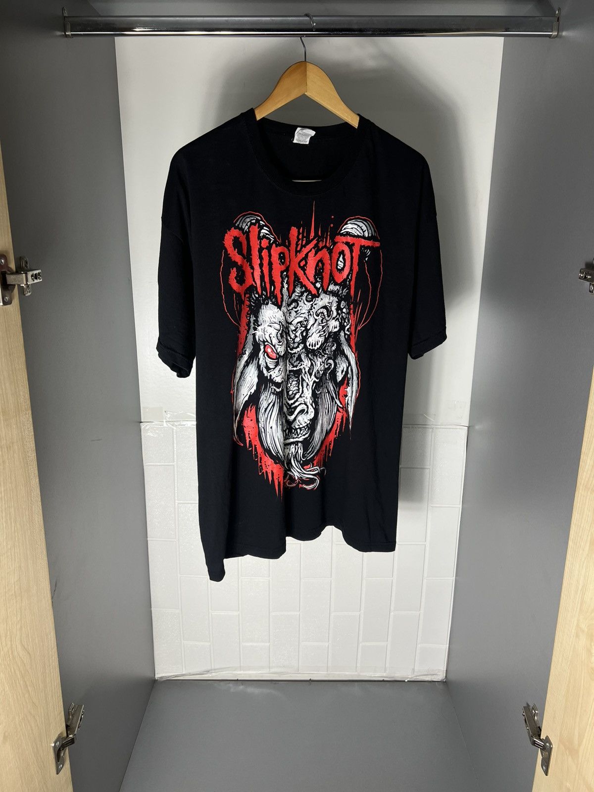 Band Tees VINTAGE SLIPKNOT GOAT WORLD TOUR ROCK T-SHIRT METAL Y2K 90s Size US XXL / EU 58 / 5 - 4 Thumbnail