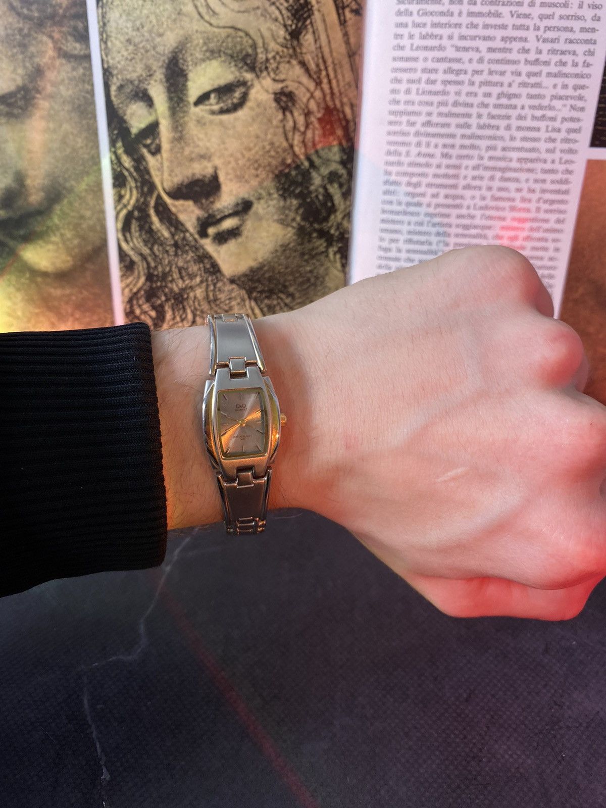 Japanese Brand × Jewelry × Vintage Q&Q Watch: Style and Precision 💎 Size ONE SIZE - 1 Thumbnail