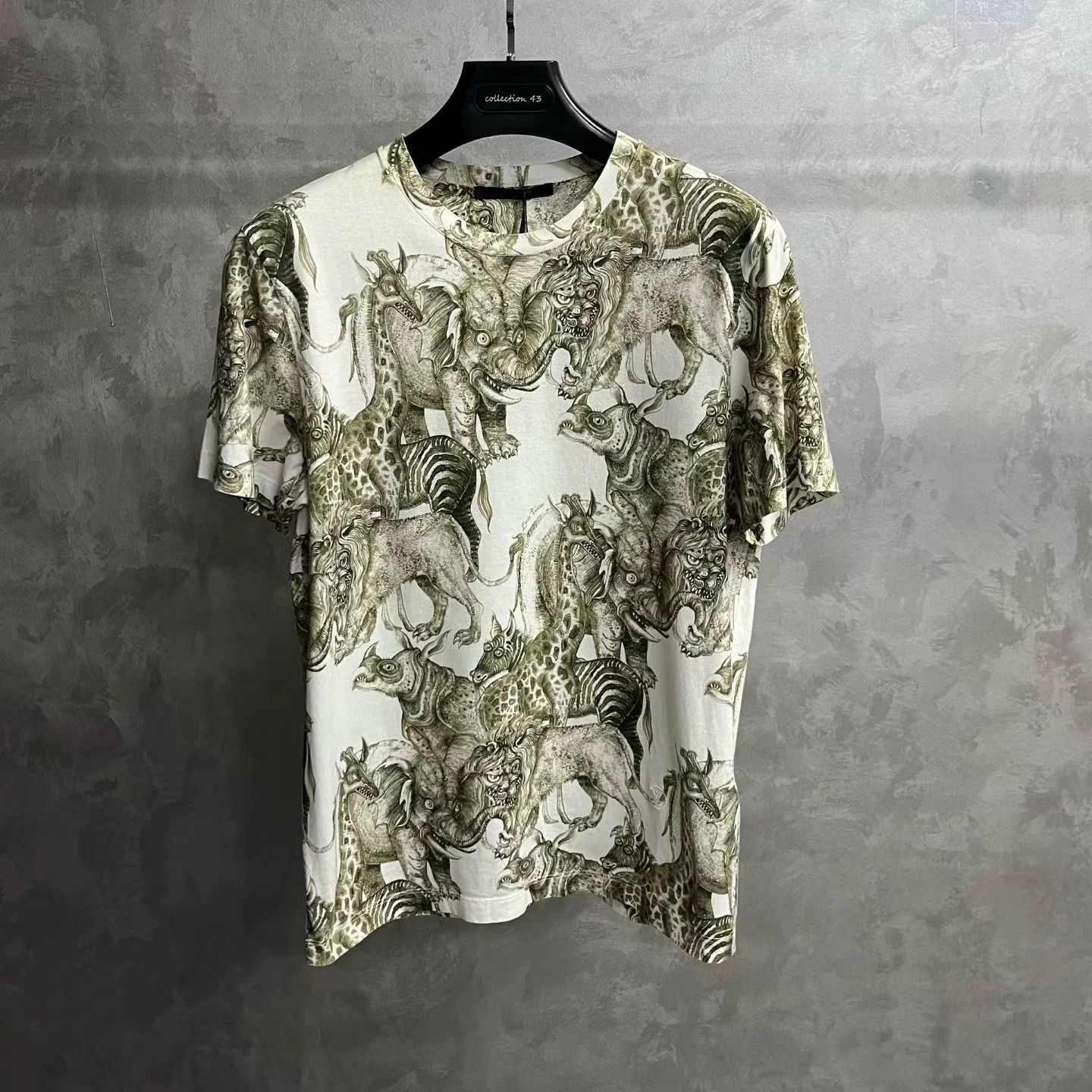 Louis Vuitton Louis Vuitton Animal Print Crew Neck T-shirt Size US L / EU 52-54 / 3 - 1 Thumbnail