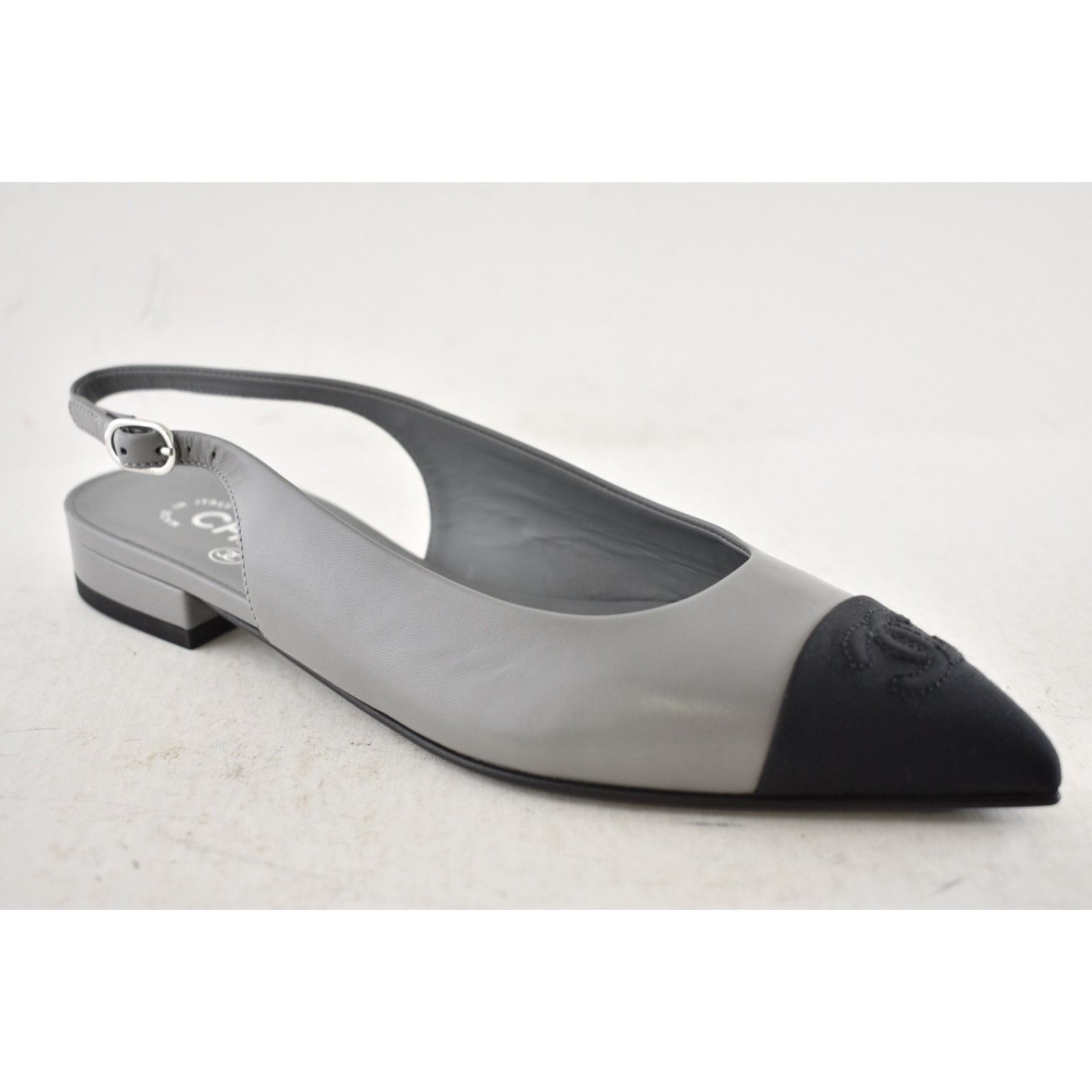 Chanel Chanel 24A Gray Leather Black CC Logo Slingback Flat 36c Size US 5 / IT 35 - 5 Thumbnail