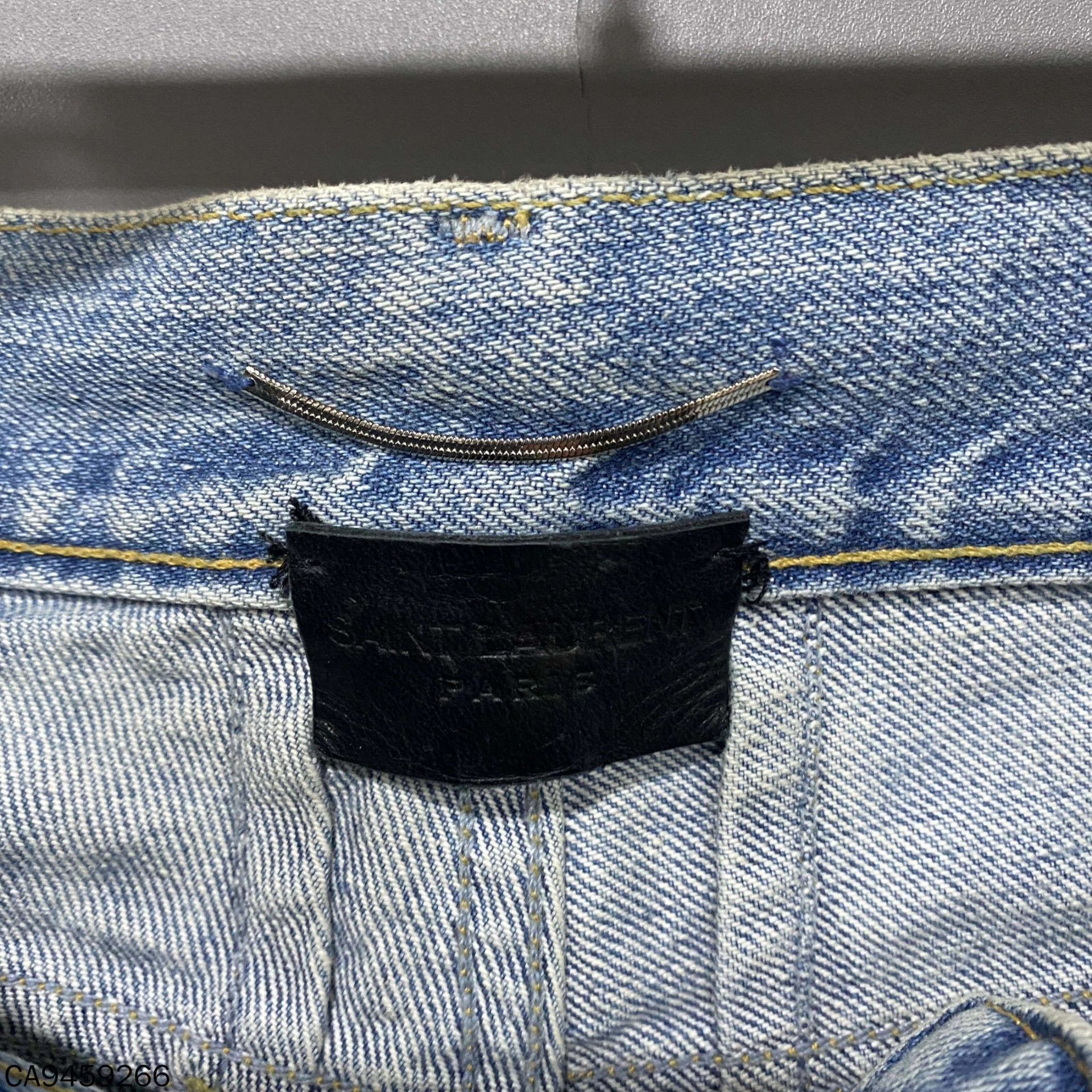 Saint Laurent Paris Saint Laurent blue distressed denim 30 jeans Size US 30 / EU 46 - 4 Thumbnail
