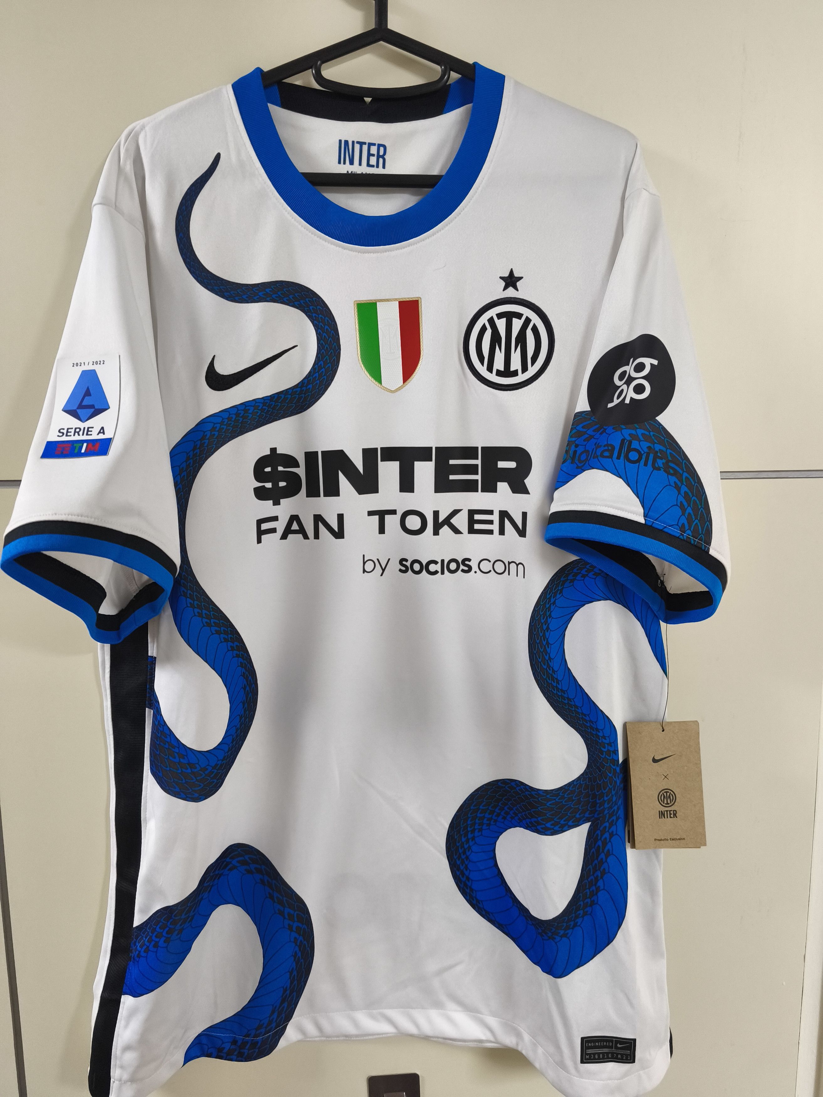 Nike Rare Inter Milan 2021/22 Away Jersey Barella BNWT Size US L / EU 52-54 / 3 - 1 Thumbnail
