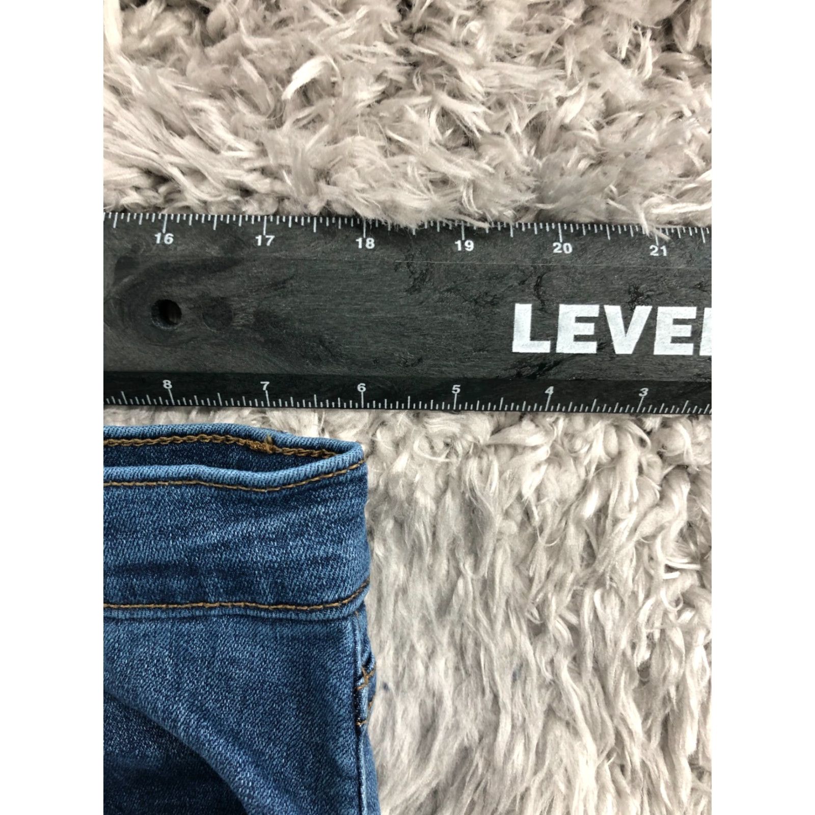 Lee Lee Jeans Relaxed Straight Petite Womens Size 16P Medium Wash Blue 5-Pocket Denim Jeans Size 38" / US 16 / IT 52 - 2 Thumbnail