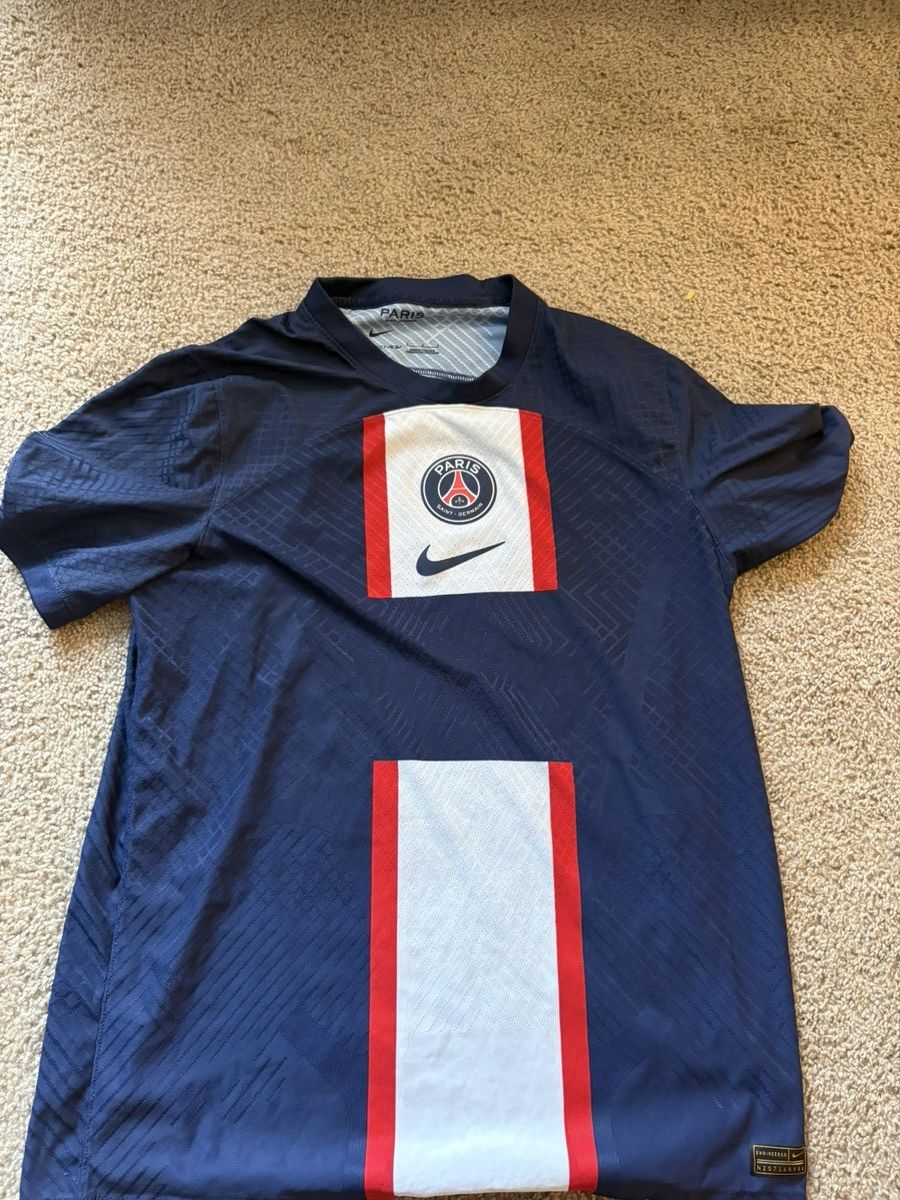 Nike Nike Paris Saint-Germain PSG Soccer Jersey Size US L / EU 52-54 / 3 - 1 Thumbnail