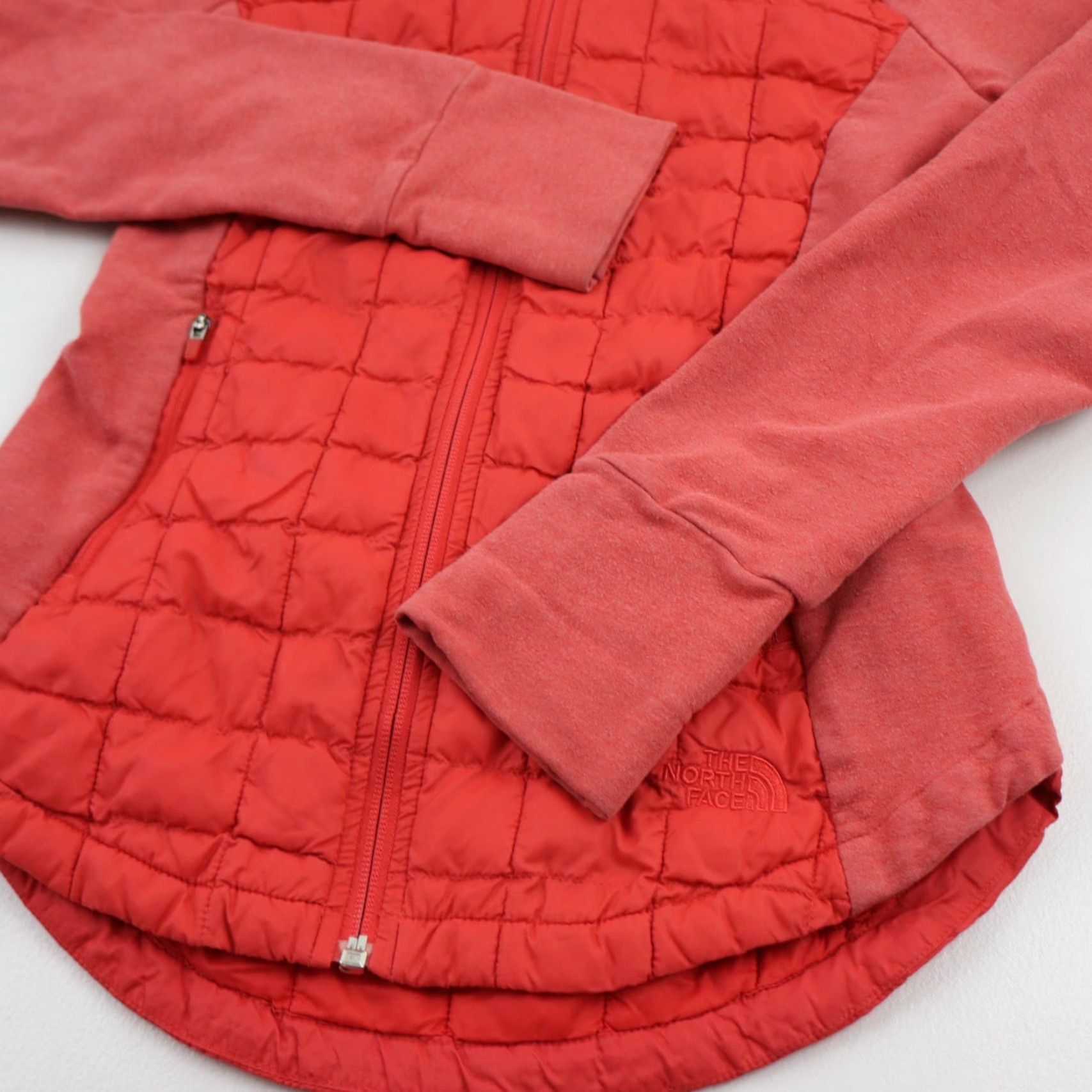 The North Face The North Face Endeavor Puffer Jacket Womens XS Pink Thermoball Hooded Slim Zip Pocket Windproof Size XS / US 0-2 / IT 36-38 - 6 Thumbnail
