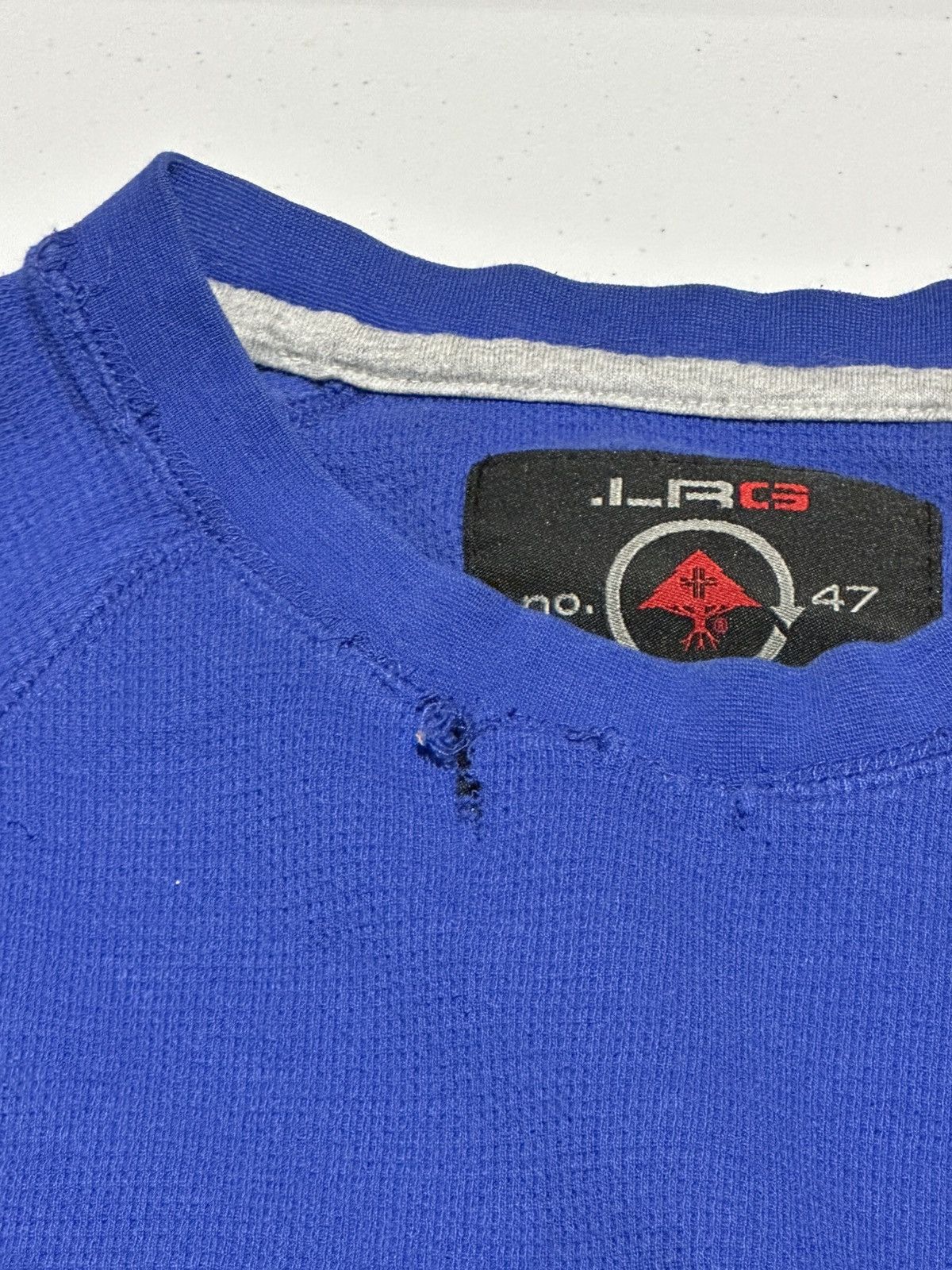Vintage Vintage Y2K LRG Skate Long Sleeve thrashed Shirt Size US M / EU 48-50 / 2 - 5 Thumbnail
