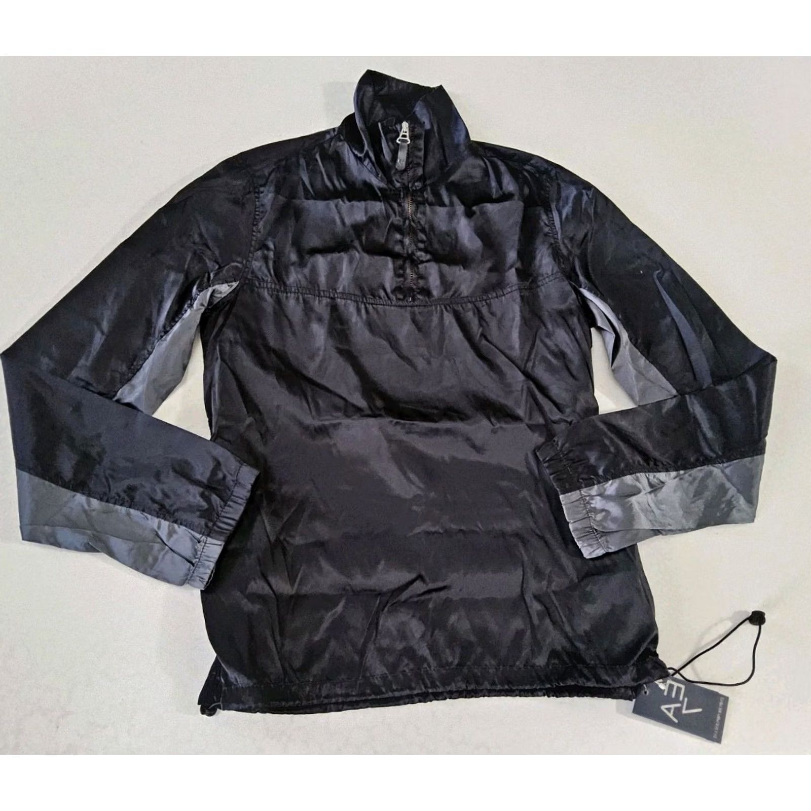 Emporio Armani EA7 Emporio Armani Windbreaker 1/4 Zip Pullover Size M Black Unisex Adults Pullover Activewear Def: 1/4 Zip, Chest 38" Length 25.5" Size M / US 6-8 / IT 42-44 - 3 Thumbnail
