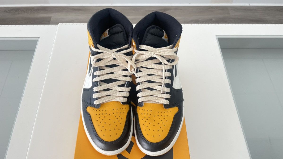 Jordan Brand Jordan 1 Retro High “TAXI” Size US 9 / EU 42 - 9 Thumbnail